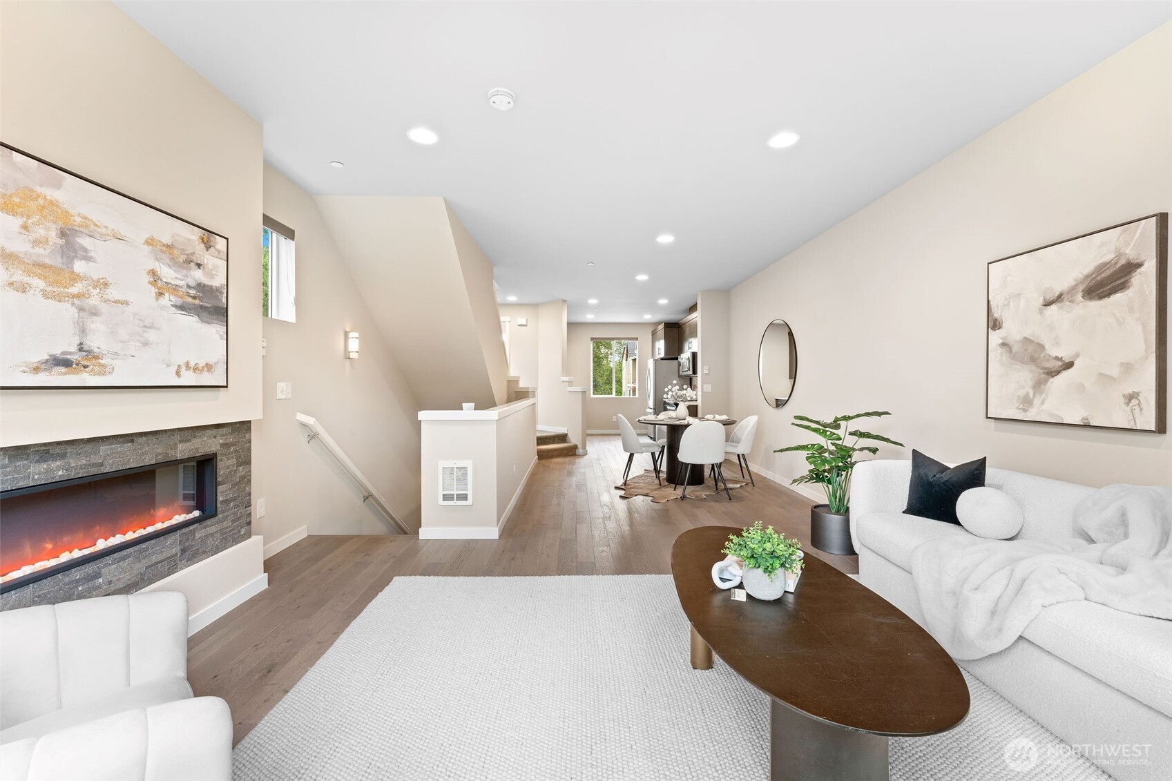 303 Anacortes Place NE