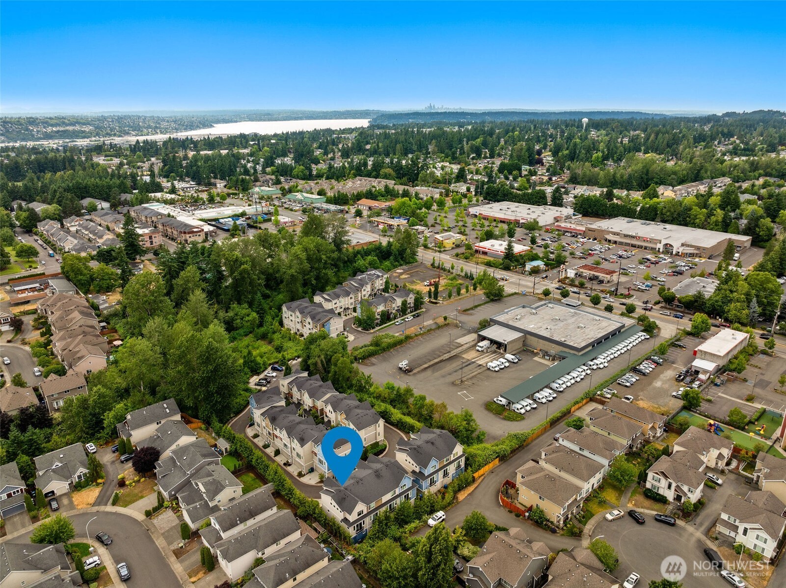 303 Anacortes Place NE