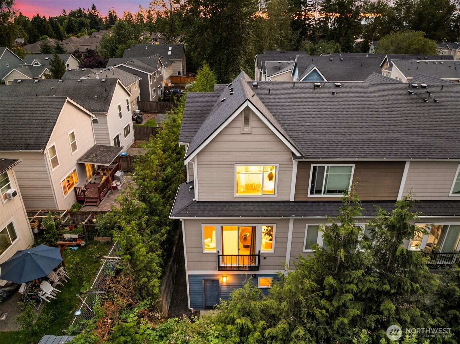 303 Anacortes Place NE