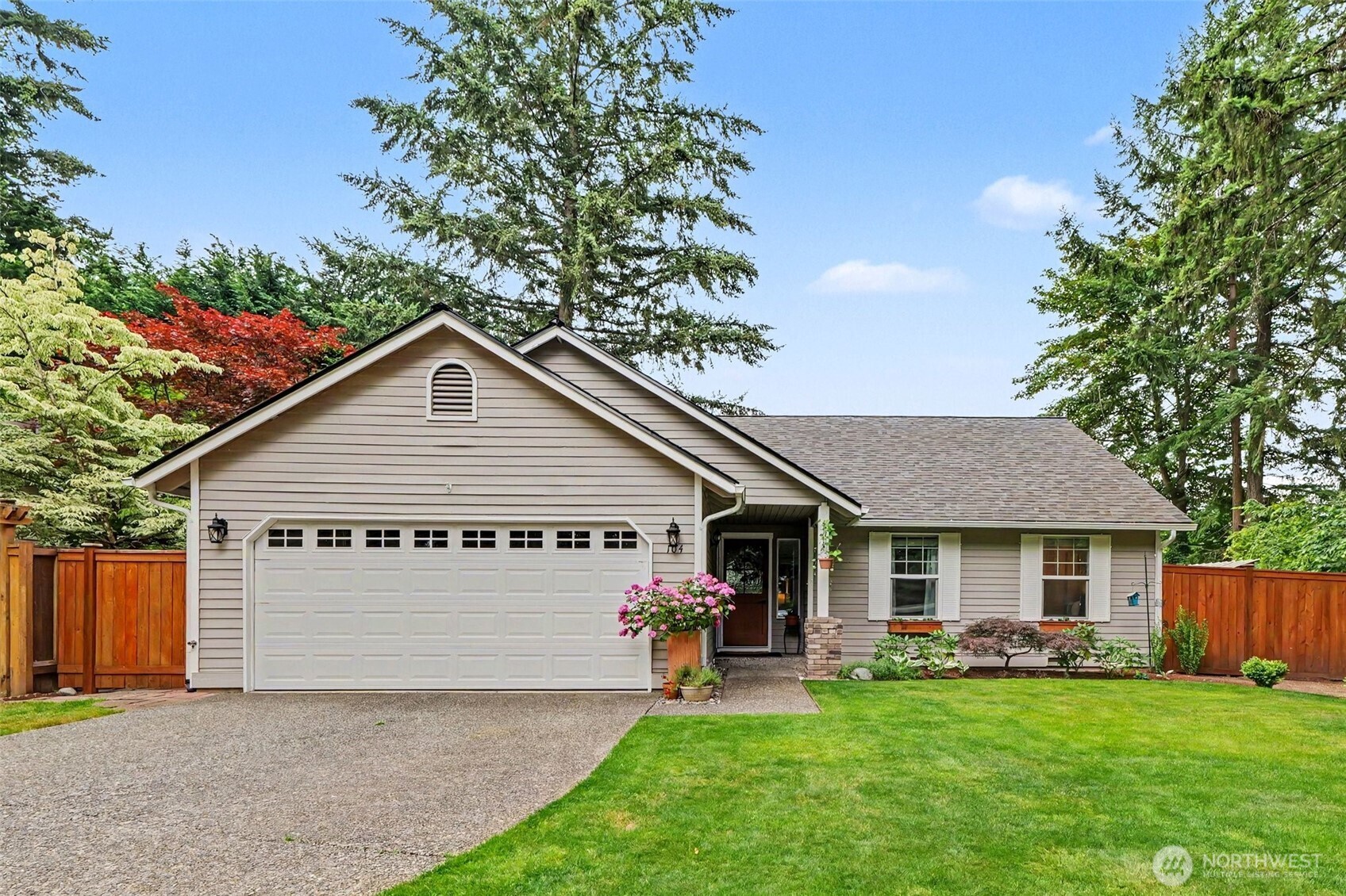 104 Bremerton Place NE