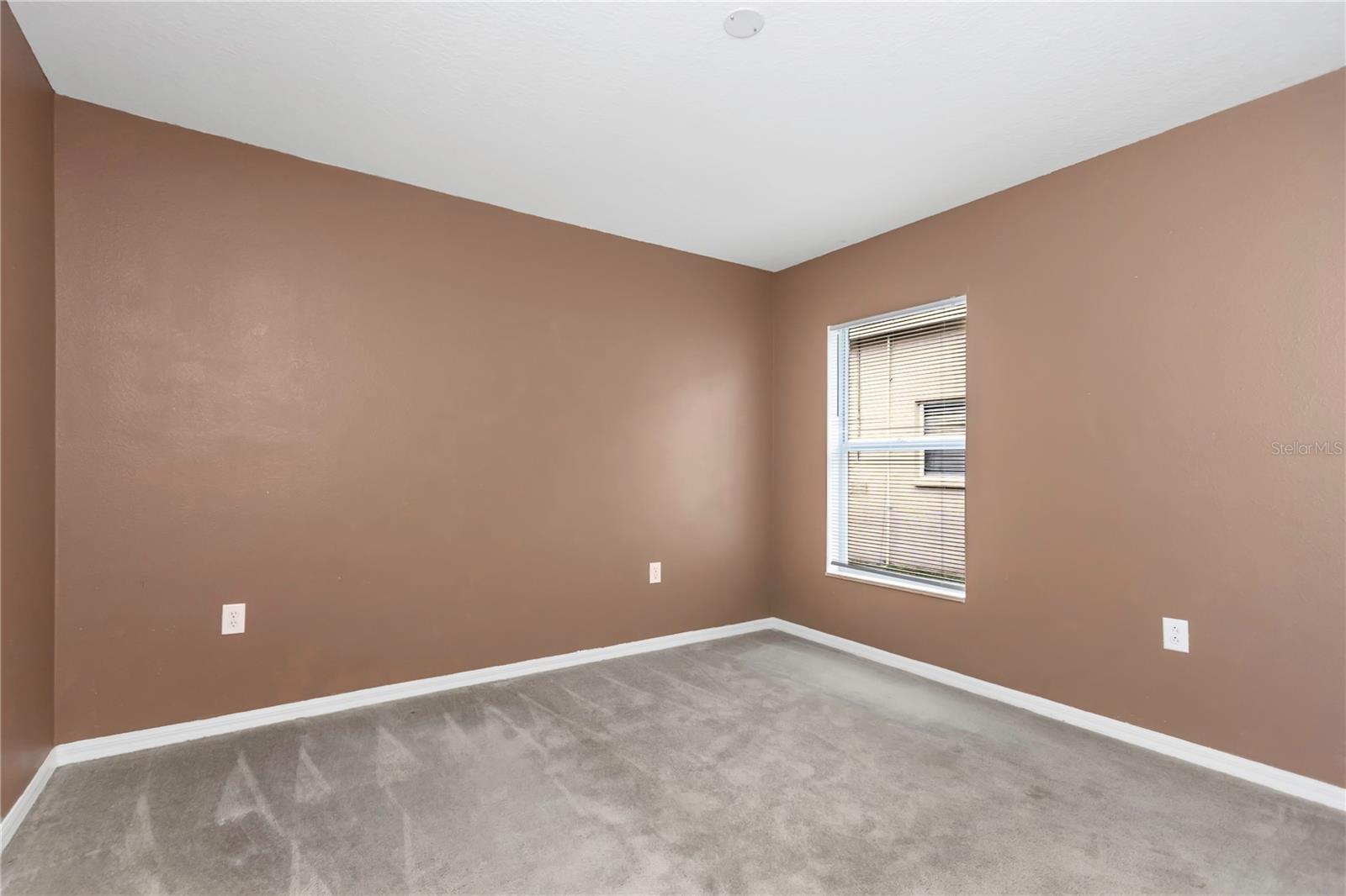 5753 WYNSTONE LN