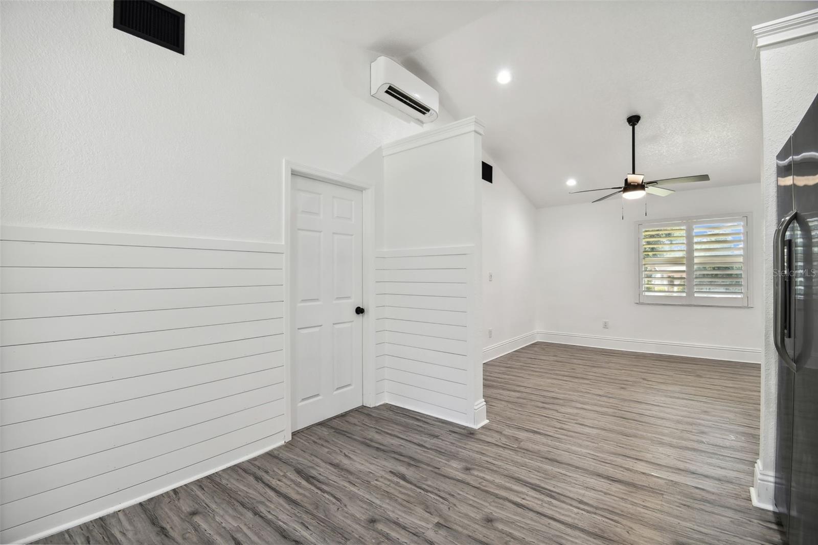100 KILSYTHE ST