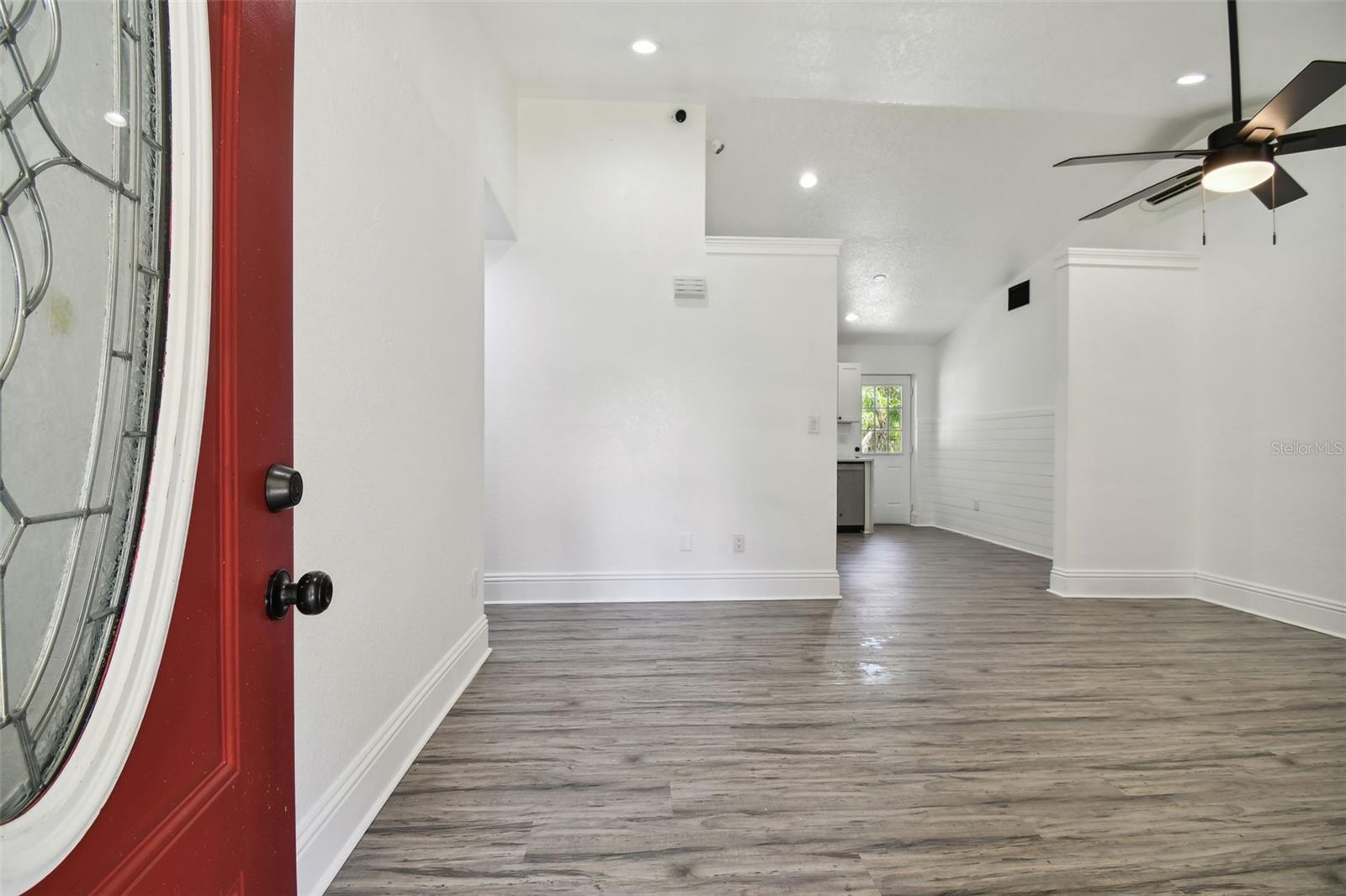 100 KILSYTHE ST