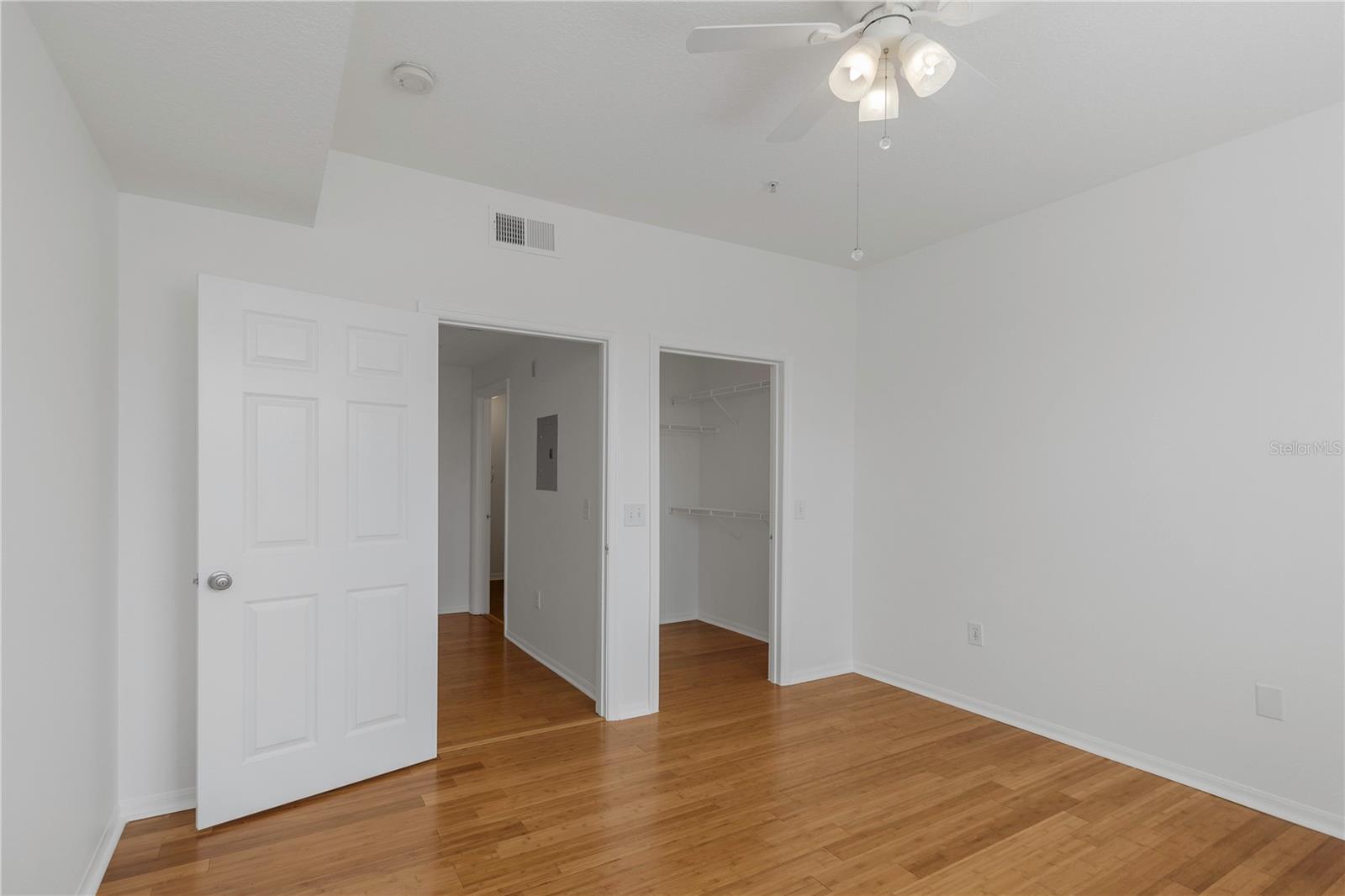 501 KNIGHTS RUN AVE #1209