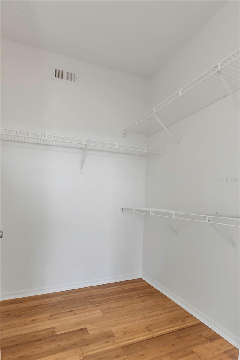 501 KNIGHTS RUN AVE #1209