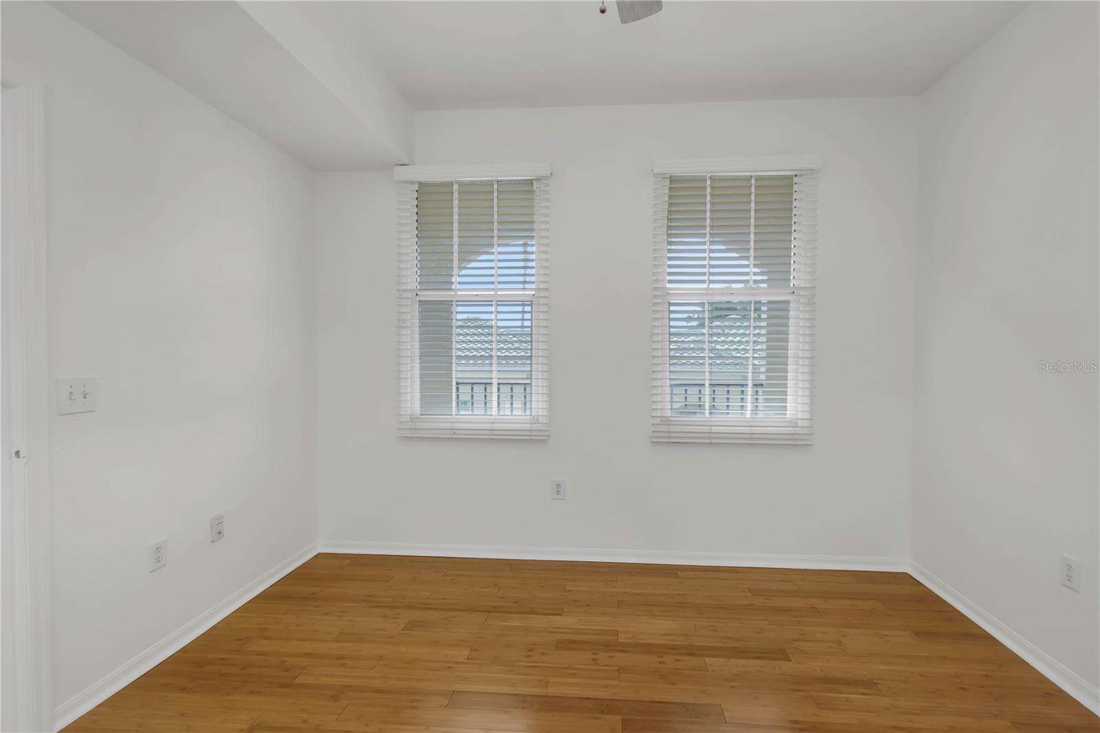 501 KNIGHTS RUN AVE #1209