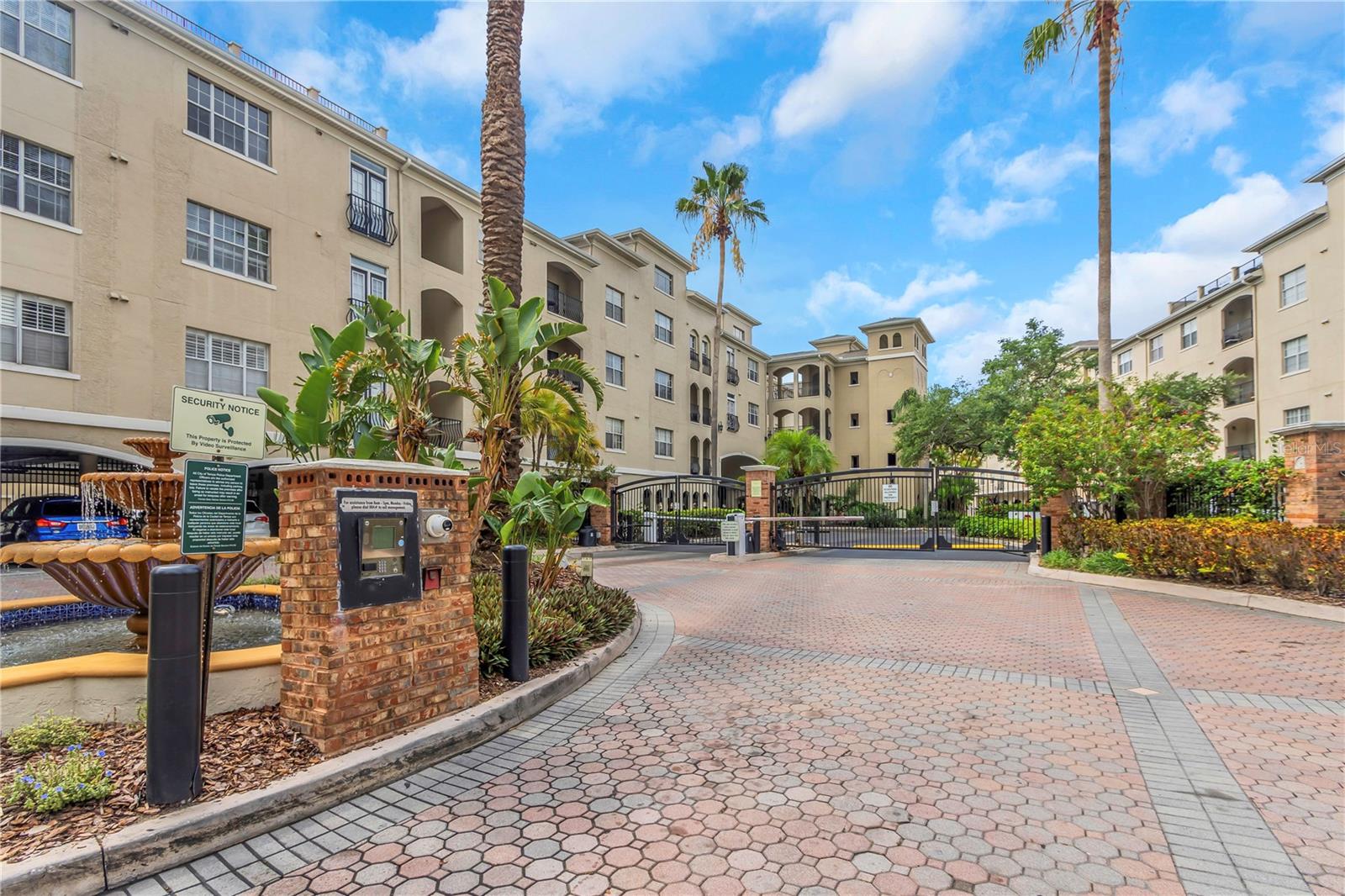 501 KNIGHTS RUN AVE #1209