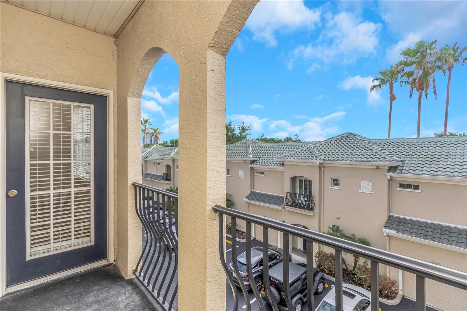 501 KNIGHTS RUN AVE #1209