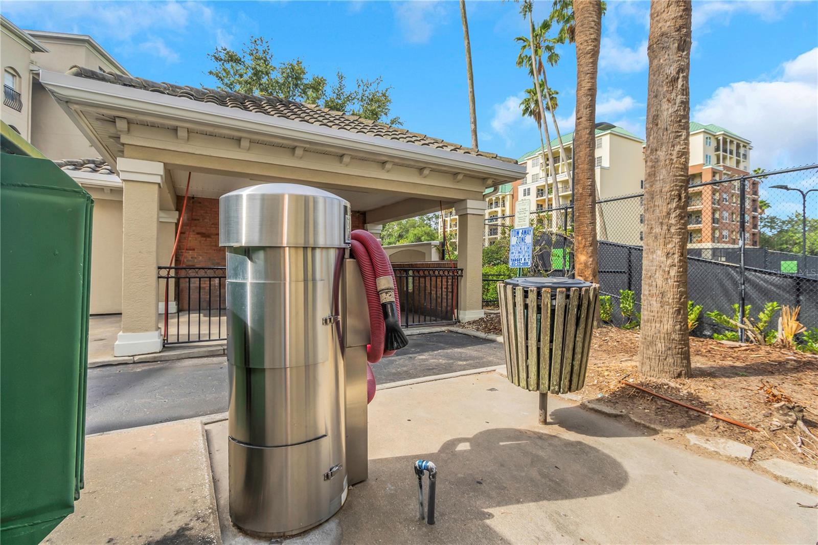501 KNIGHTS RUN AVE #1209