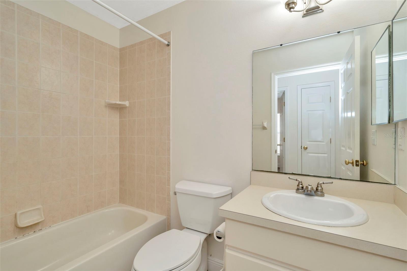 3837 LOCKRIDGE DR