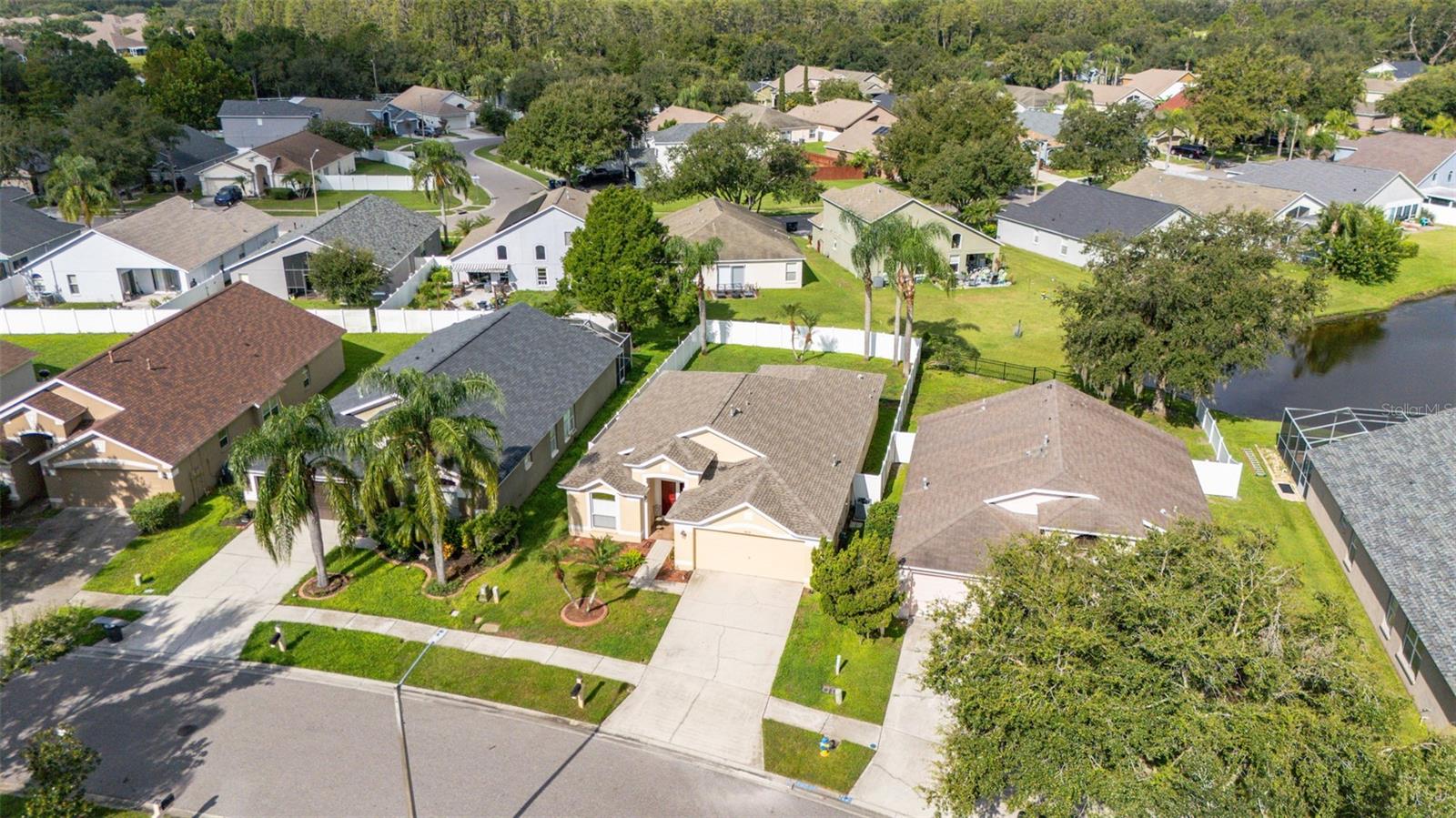3837 LOCKRIDGE DR