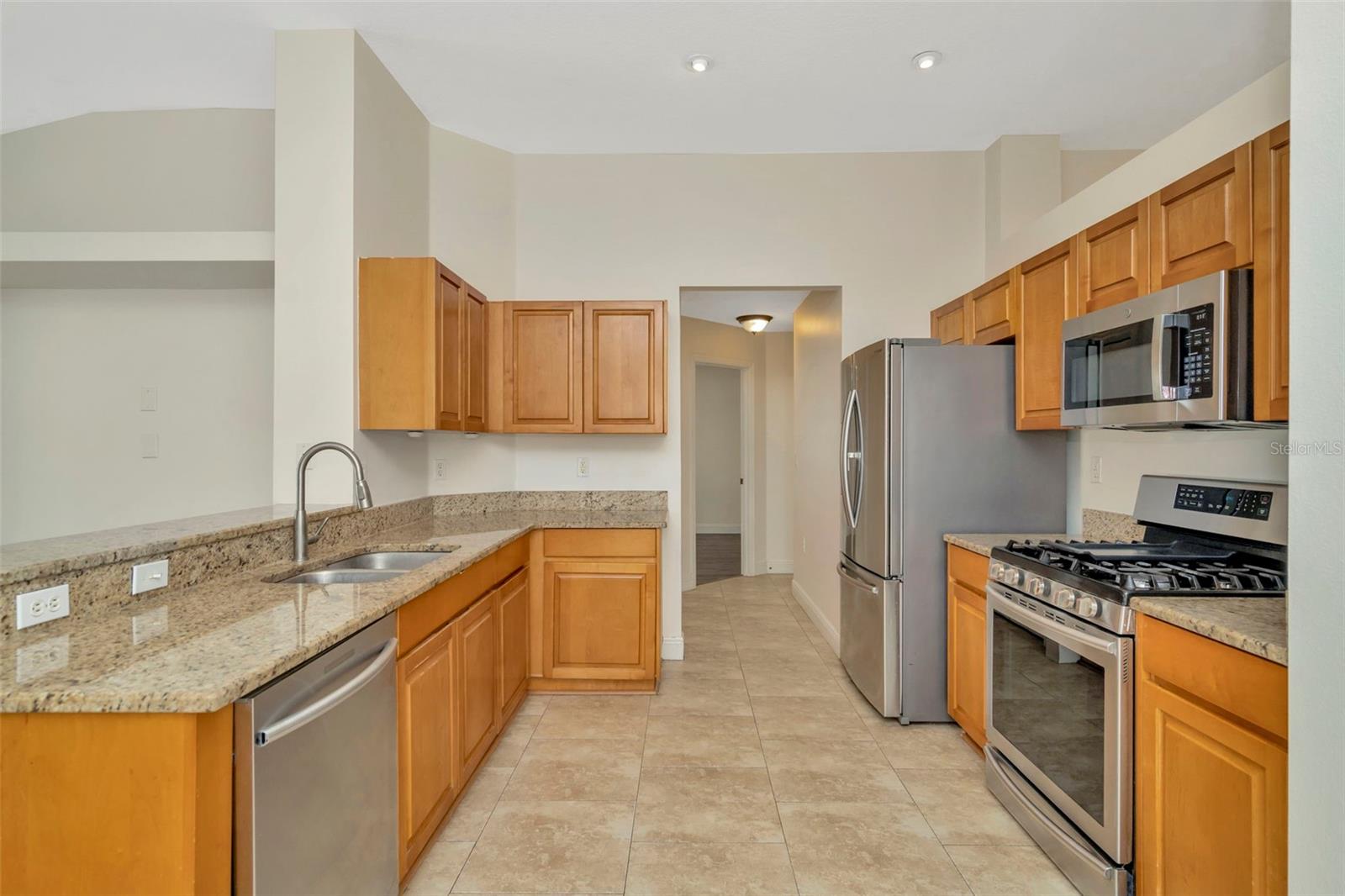 3837 LOCKRIDGE DR
