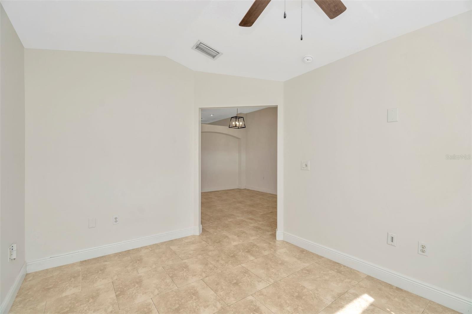 3837 LOCKRIDGE DR