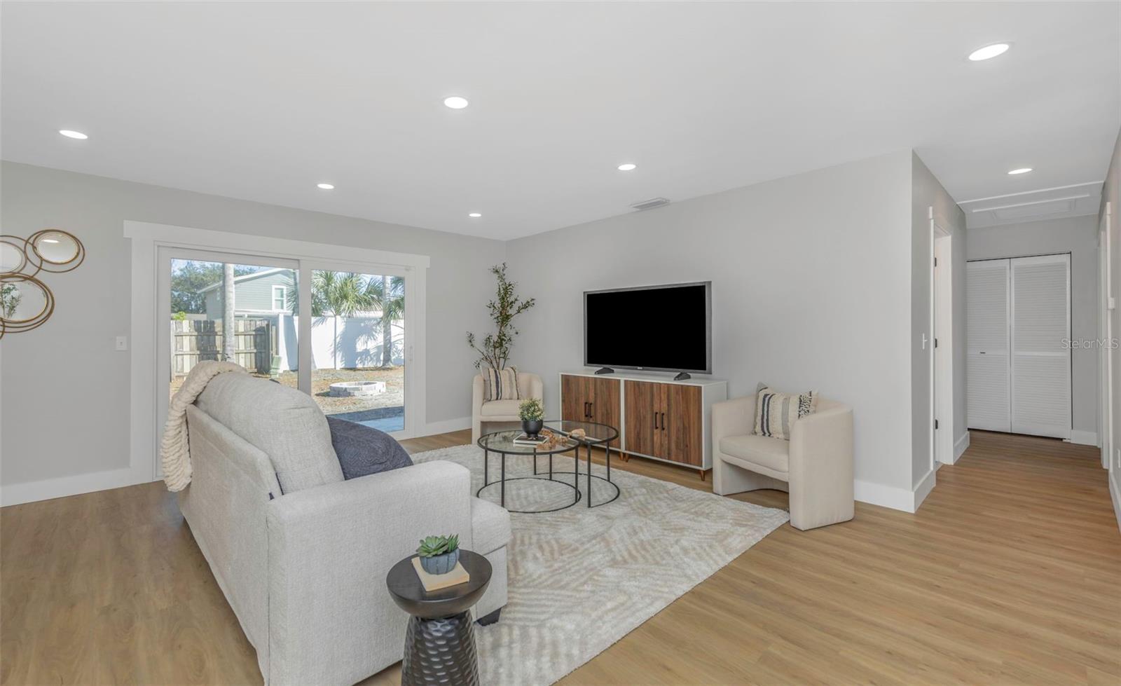 15911 COUNTRY FARM PL