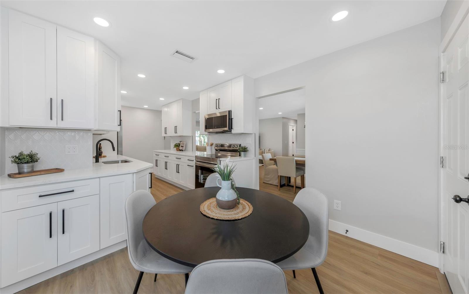 15911 COUNTRY FARM PL