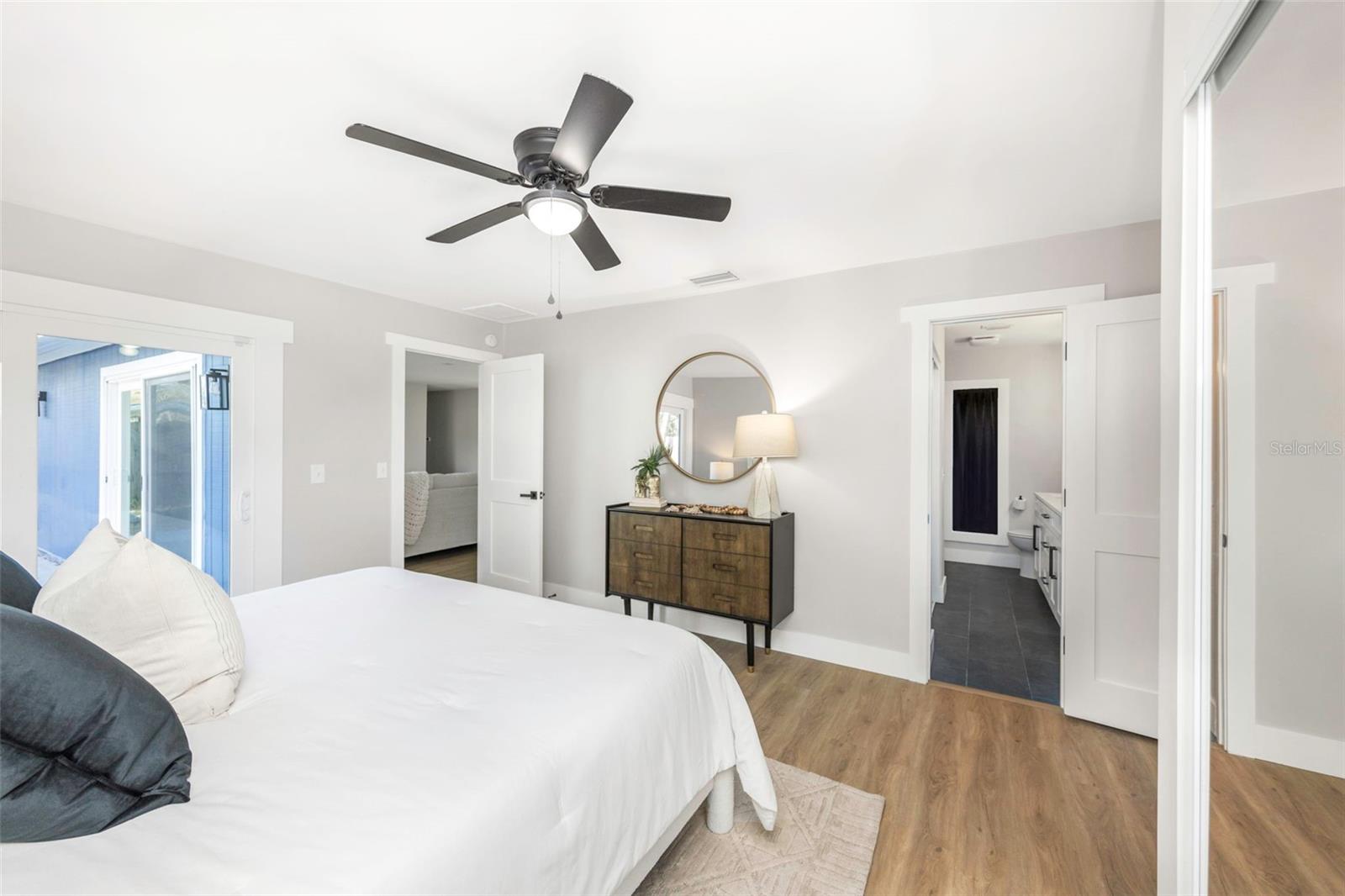 15911 COUNTRY FARM PL