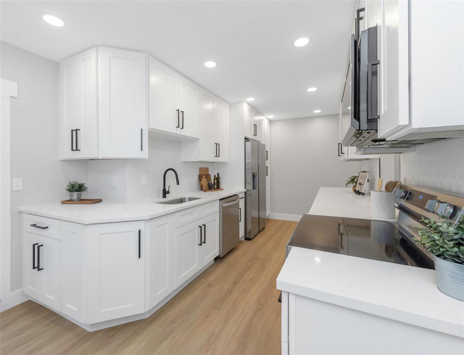 15911 COUNTRY FARM PL