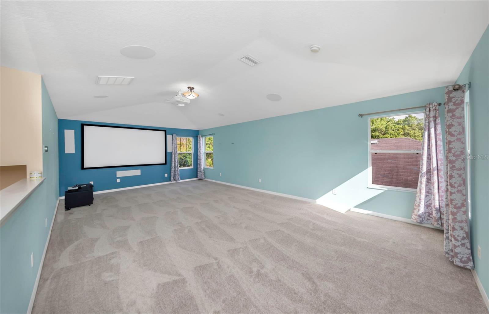 7754 STONELEIGH DR