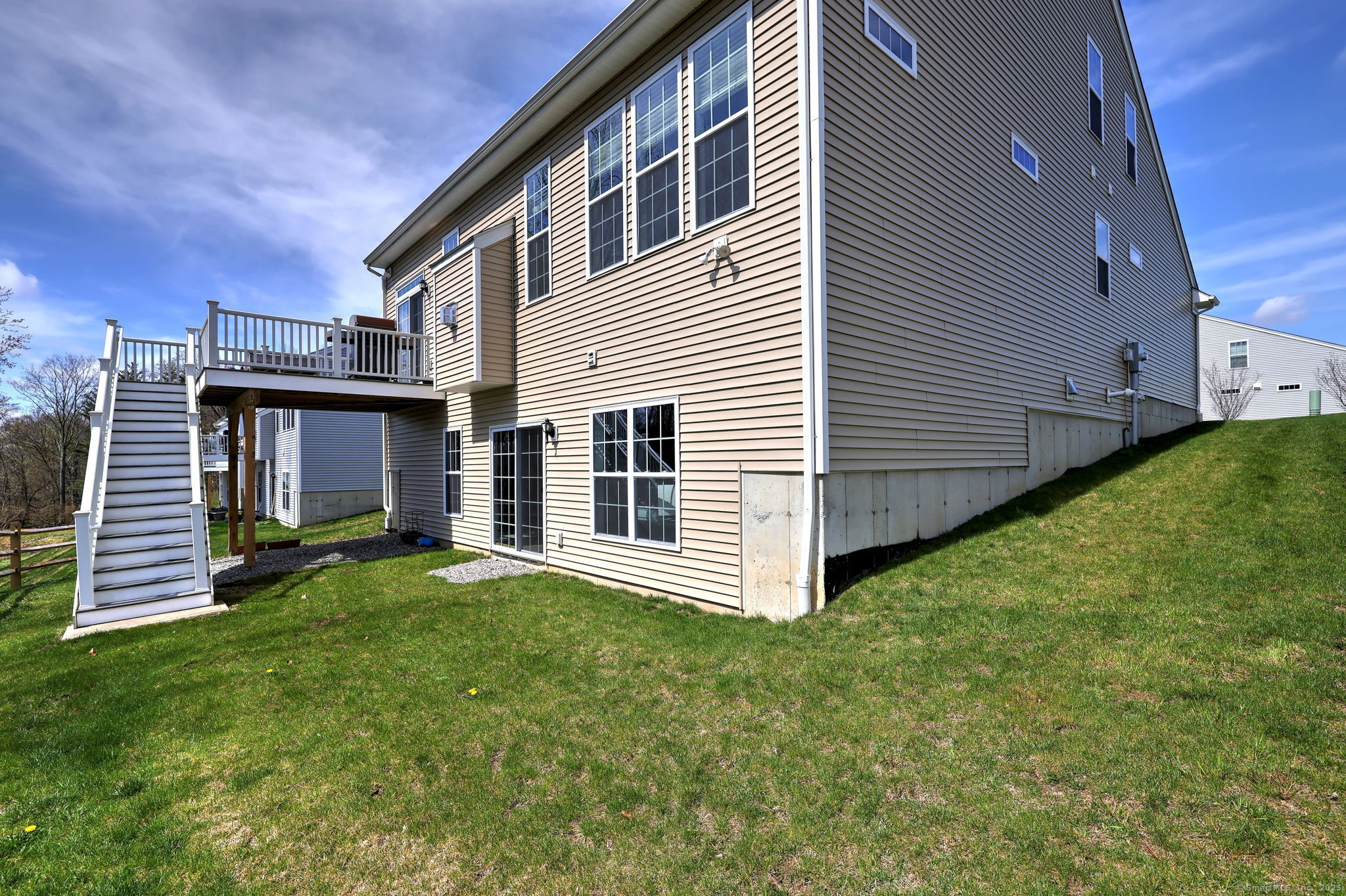 32 Enclave Circle 32