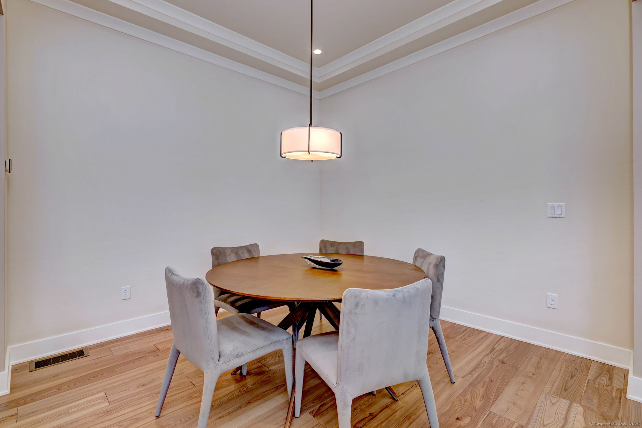 32 Enclave Circle 32