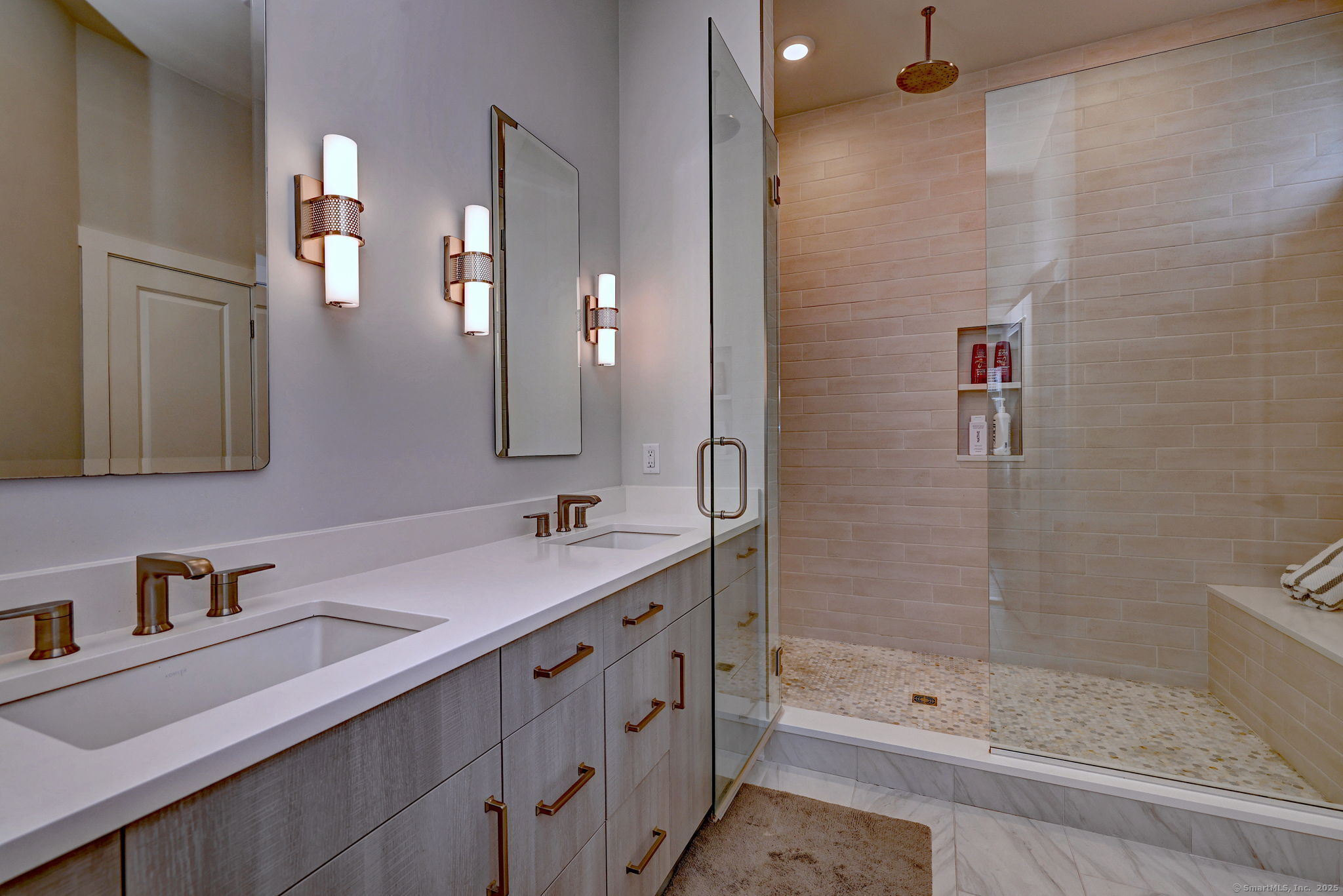 32 Enclave Circle 32