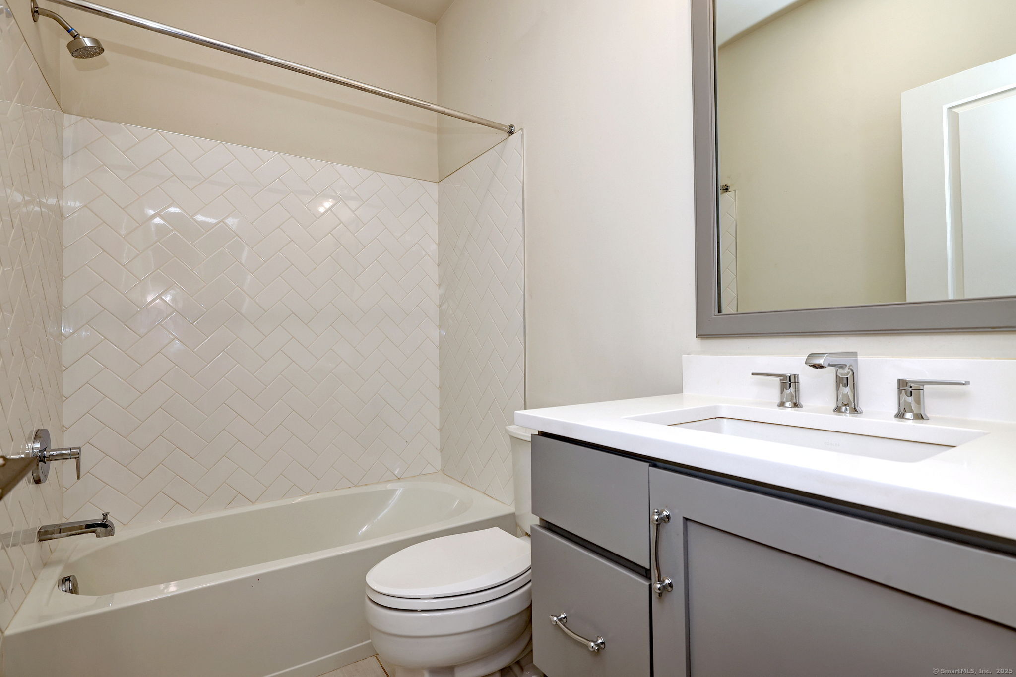 32 Enclave Circle 32