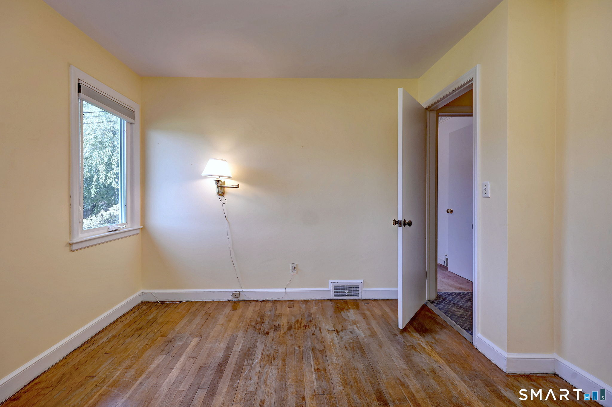 136 Hawthorne Drive