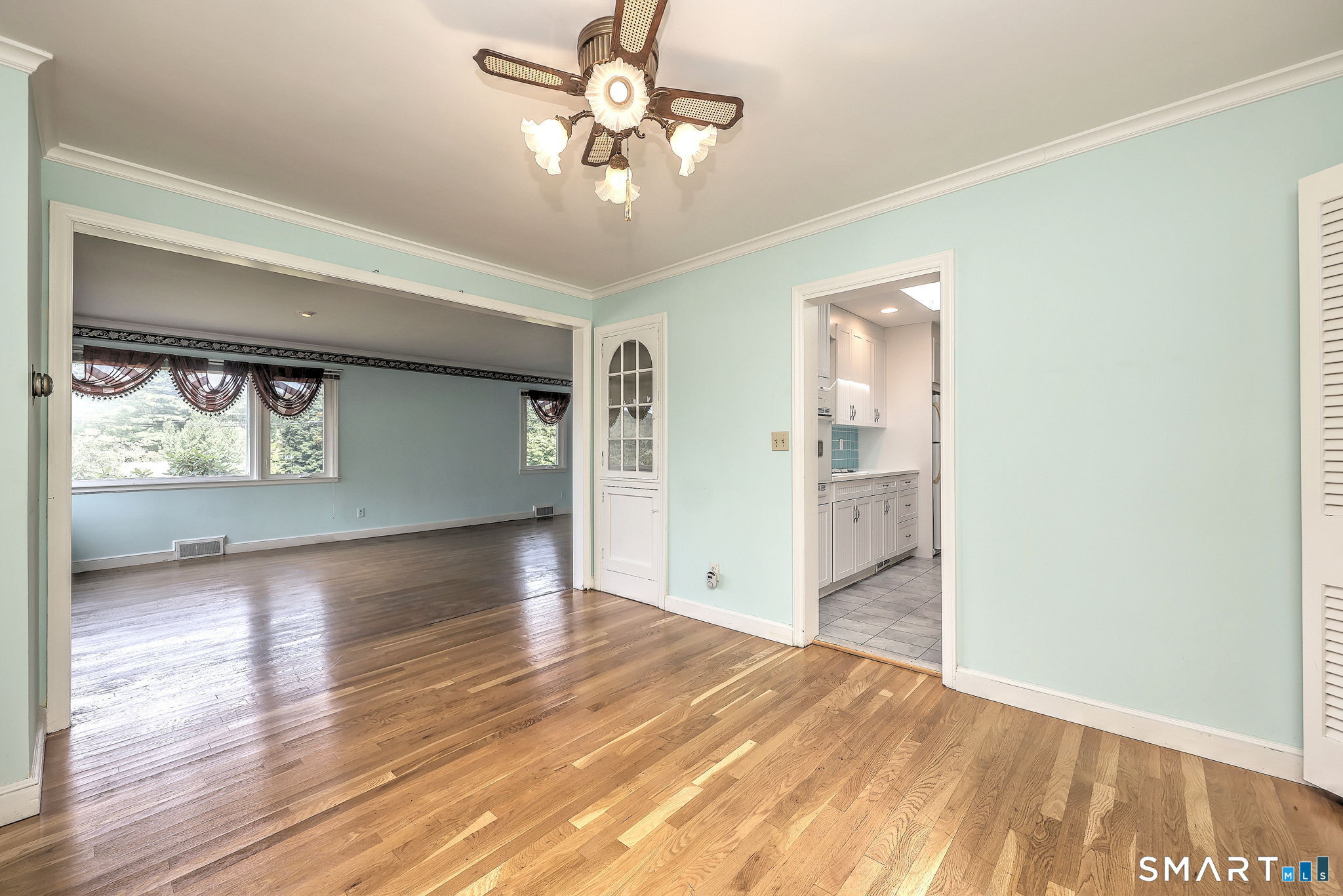 136 Hawthorne Drive