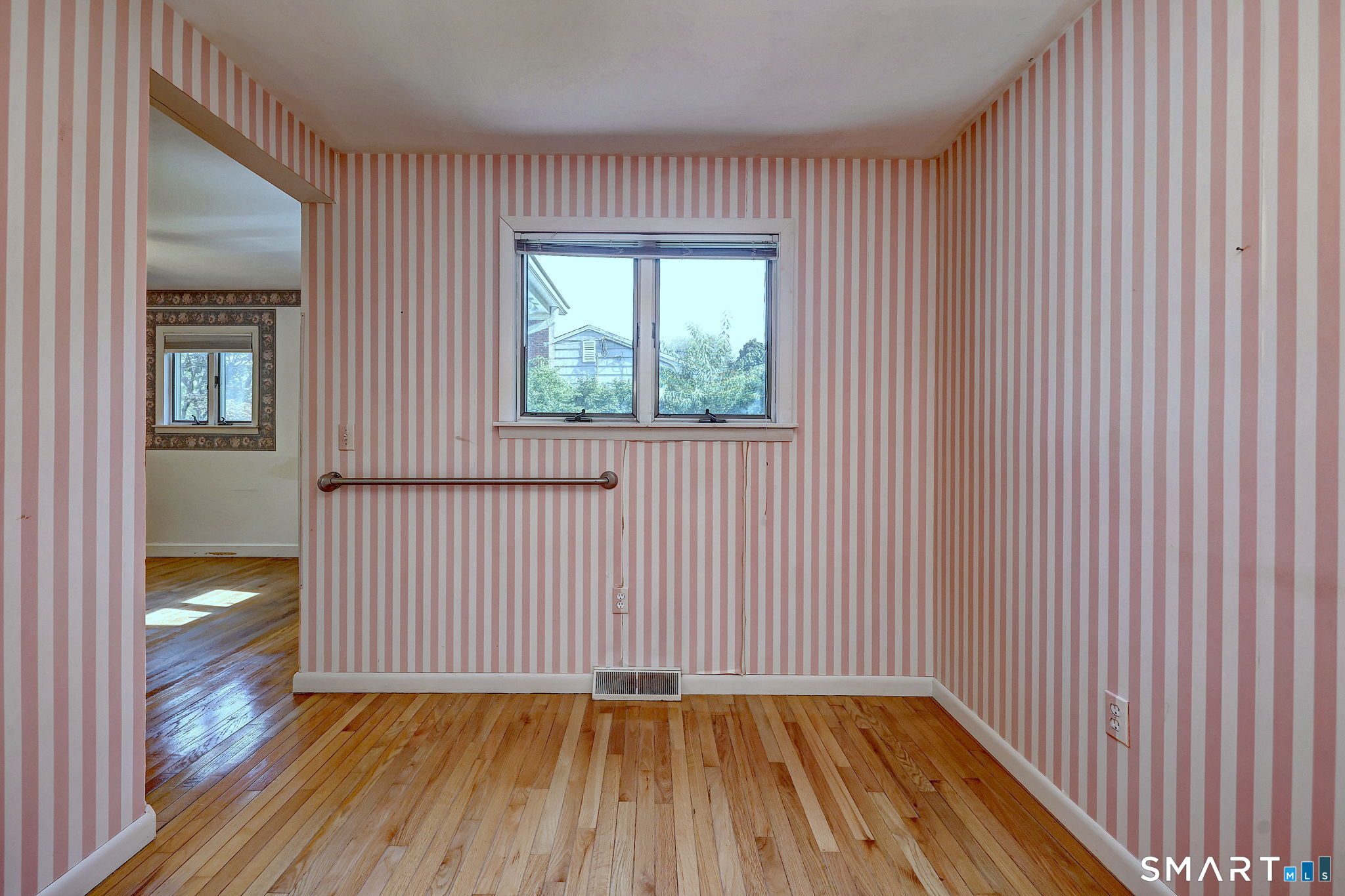 136 Hawthorne Drive