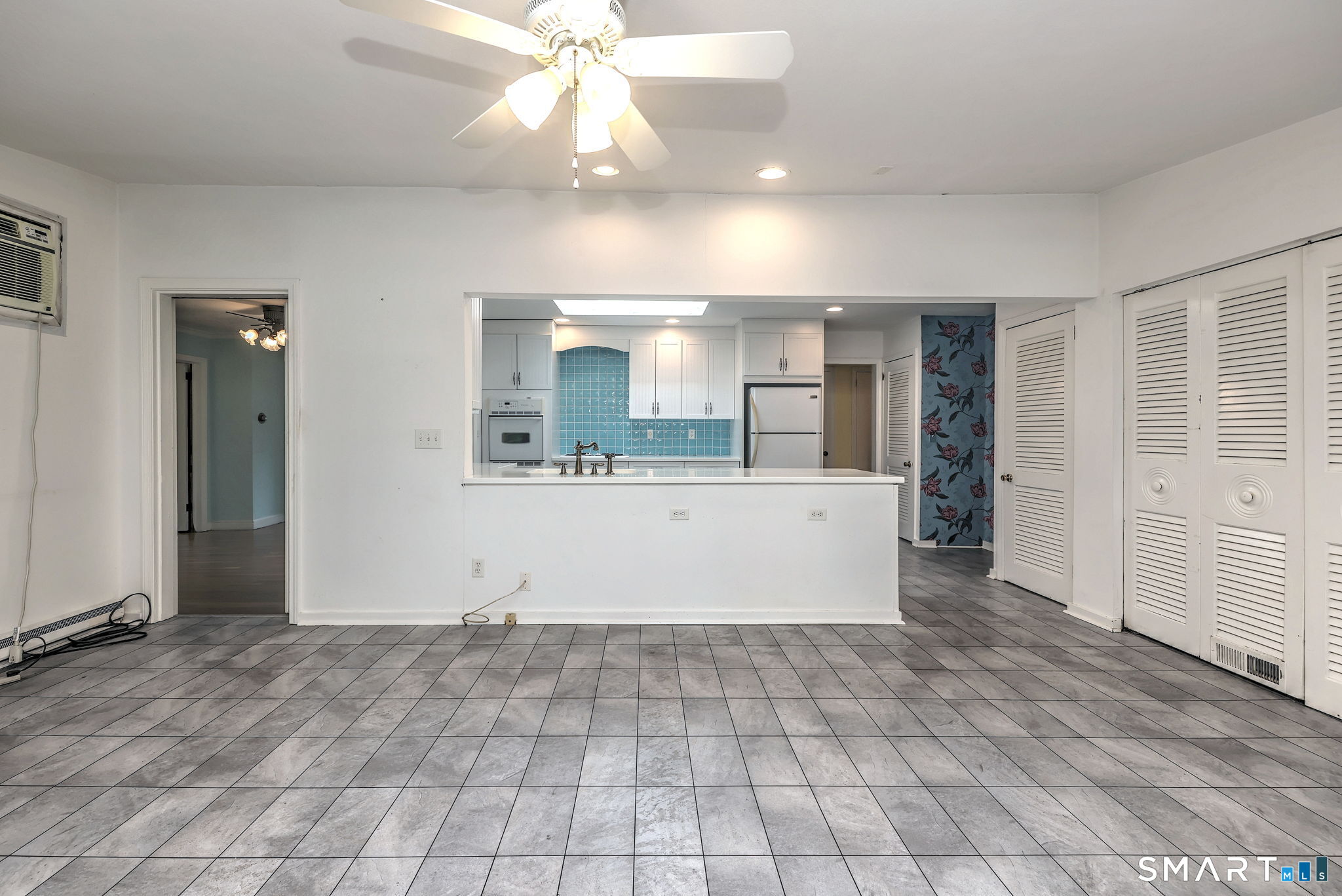 136 Hawthorne Drive