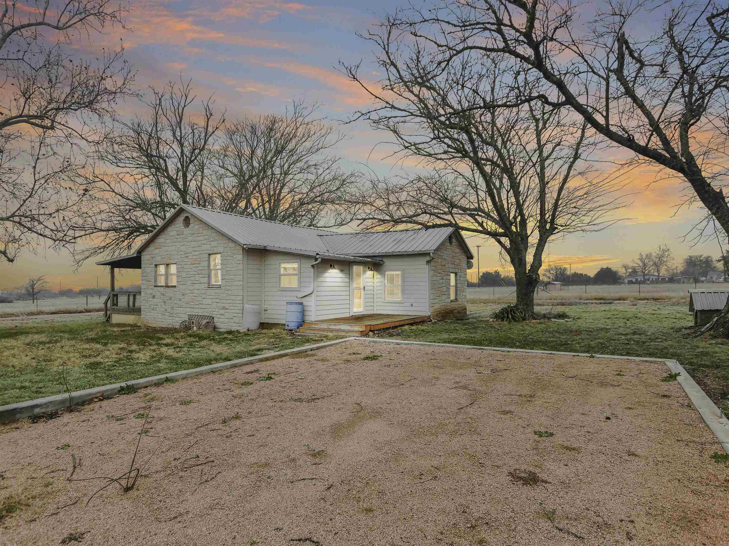 2947 E State Hwy 29