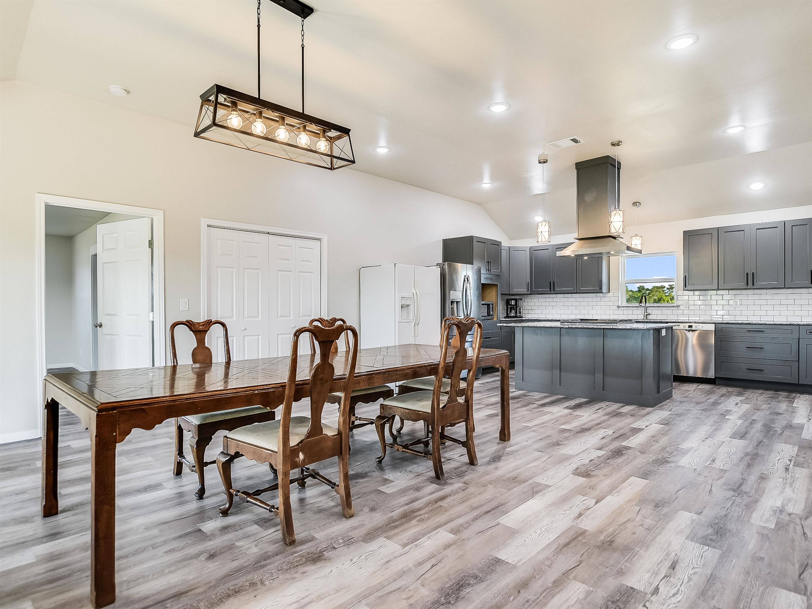 1296 County Road 250