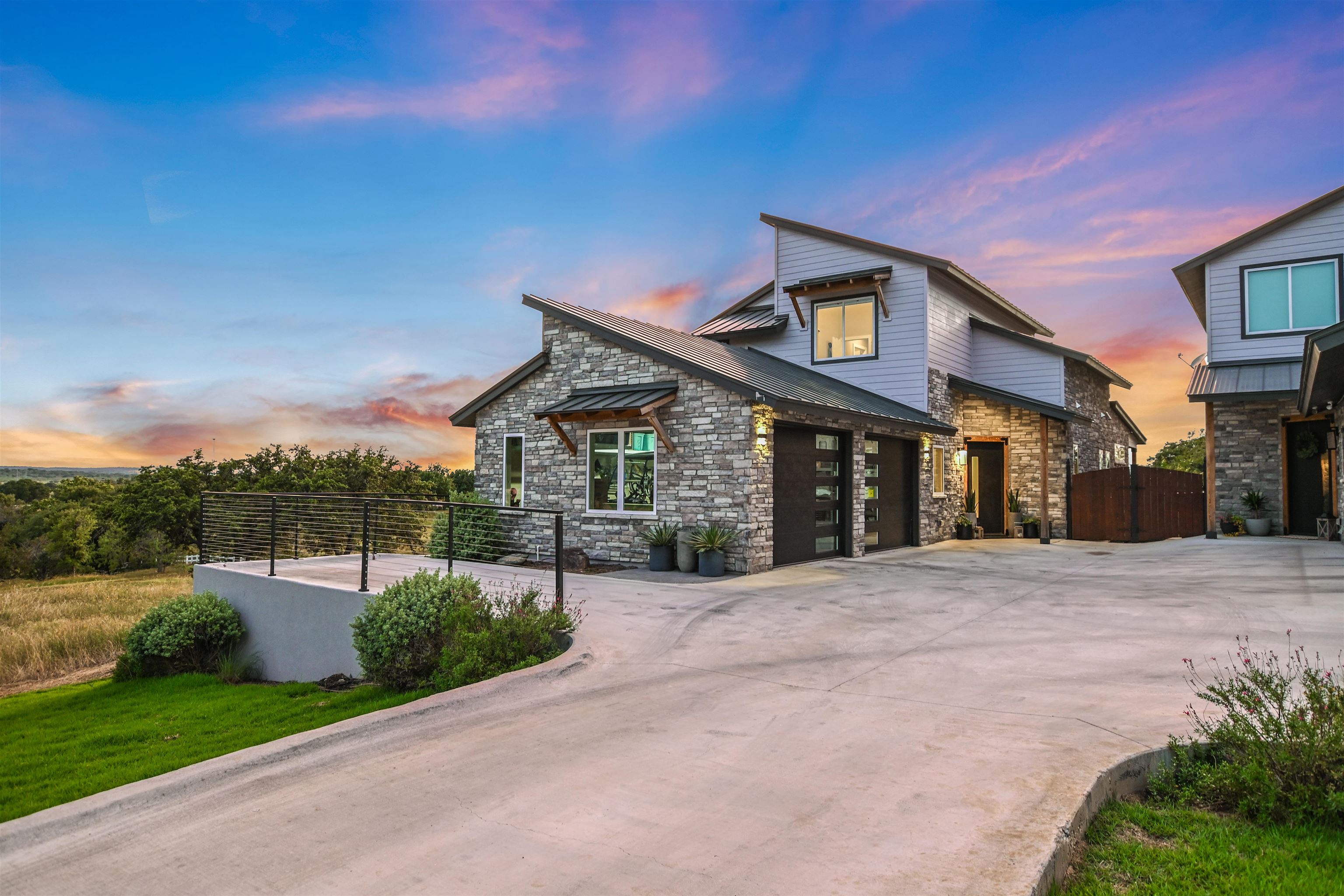 1502 Cats Eye Unit A