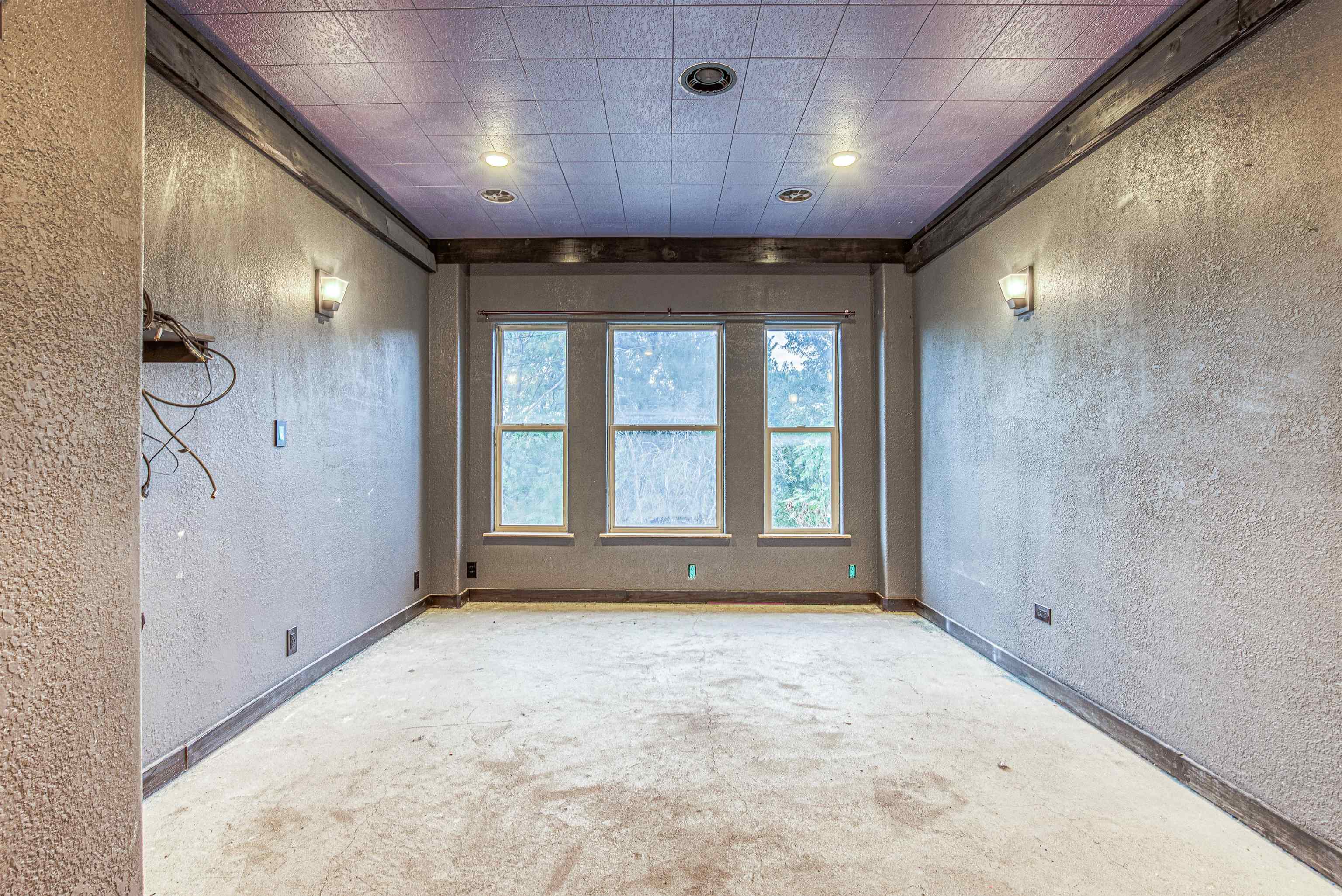 100 Deer Lane
