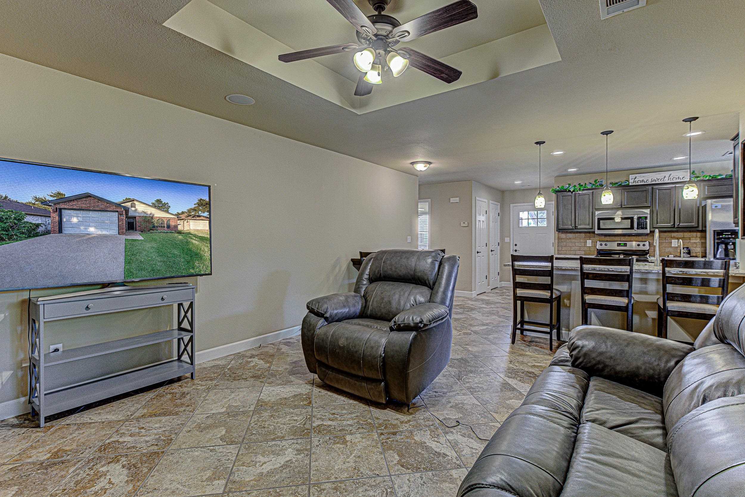 1916 McArthur Avenue