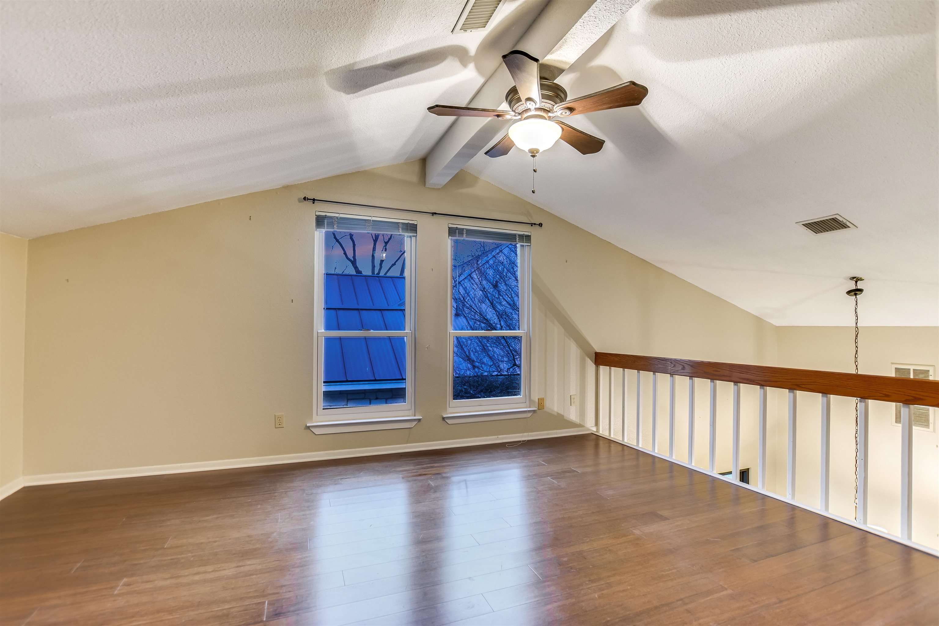 204 Blue Ground