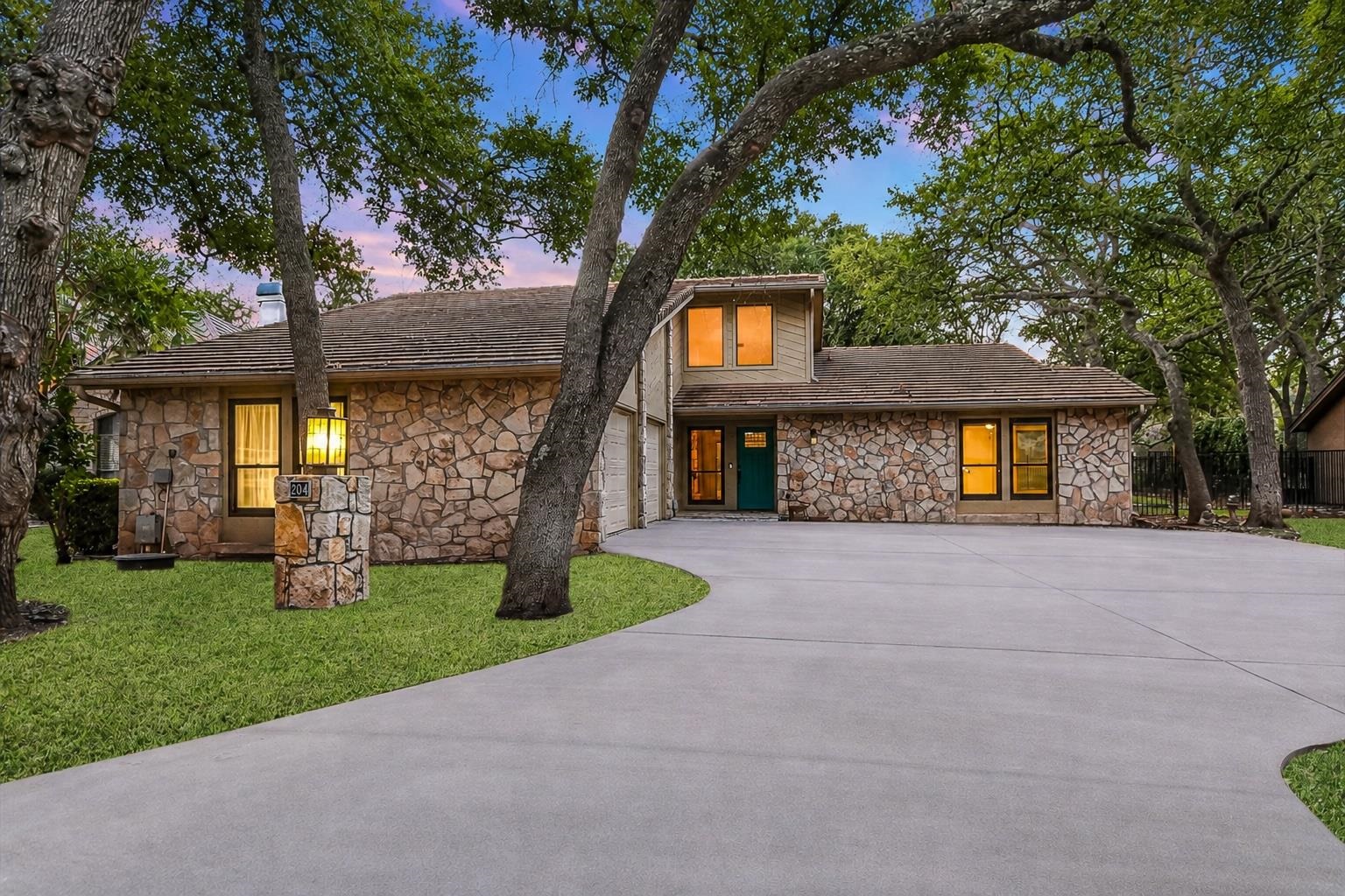 204 Blue Ground Horseshoe Bay Tx 78657 Hlm176726