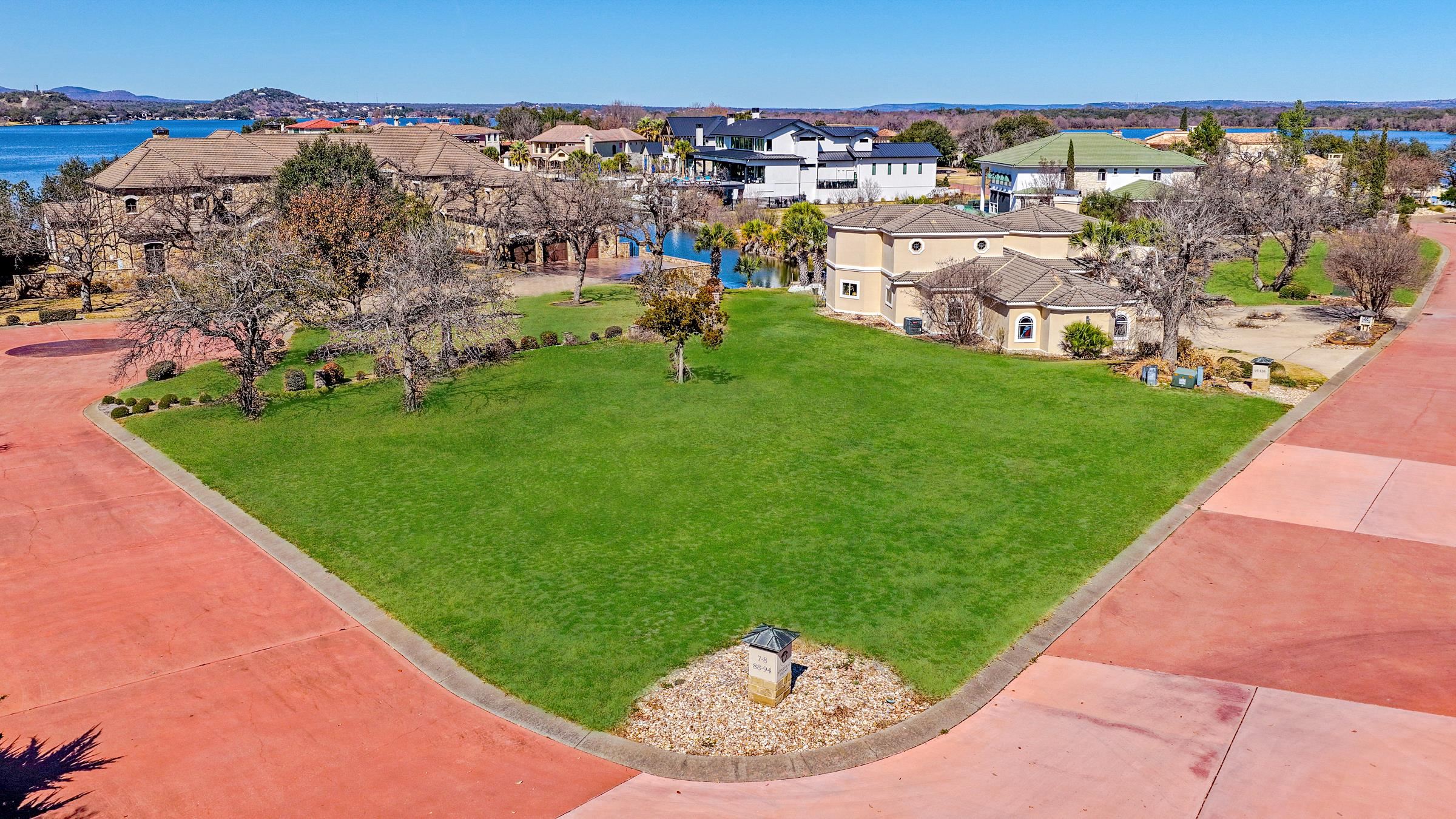 Lot 8 Applehead Island