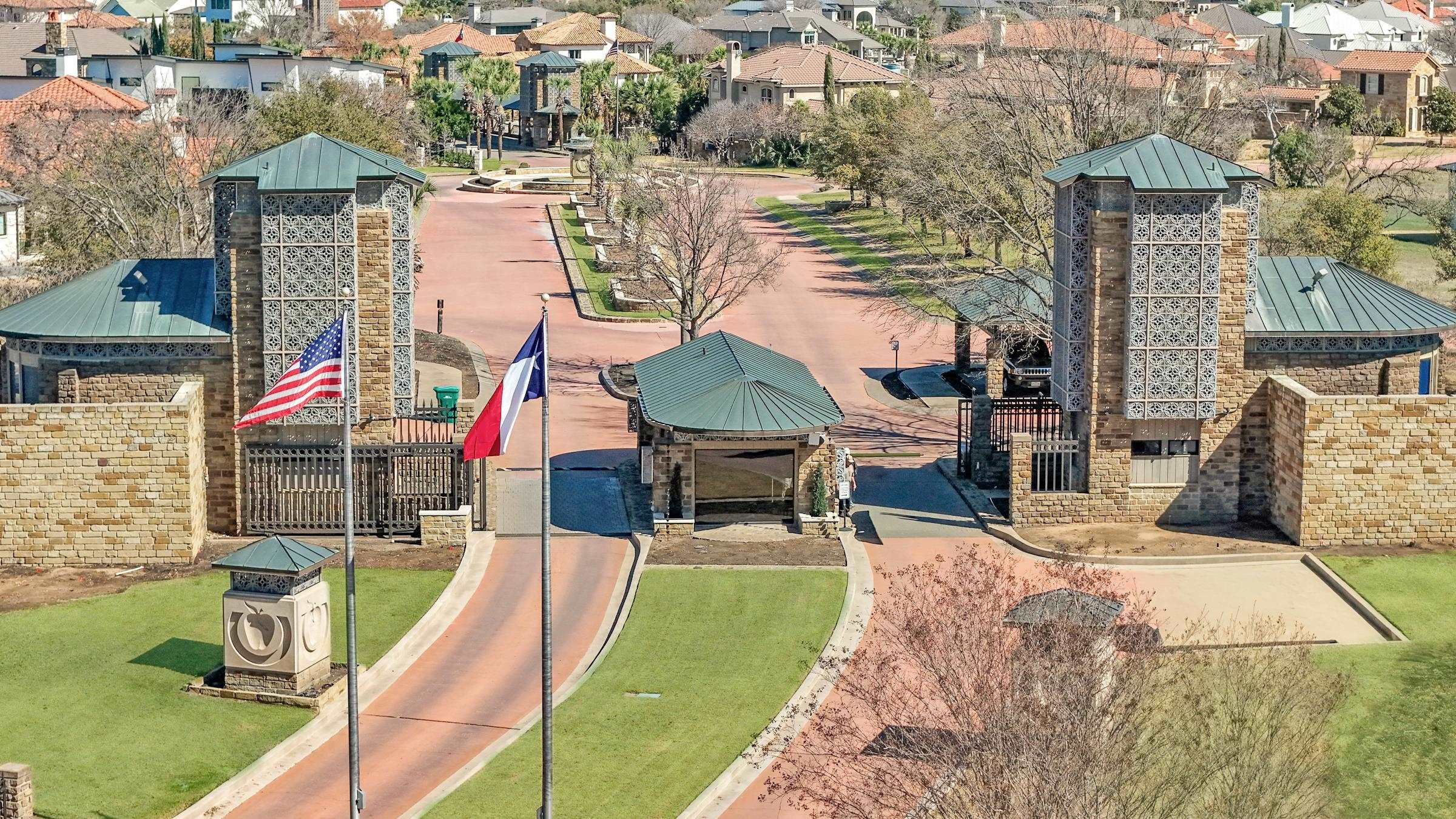 83E Applehead Island Drive