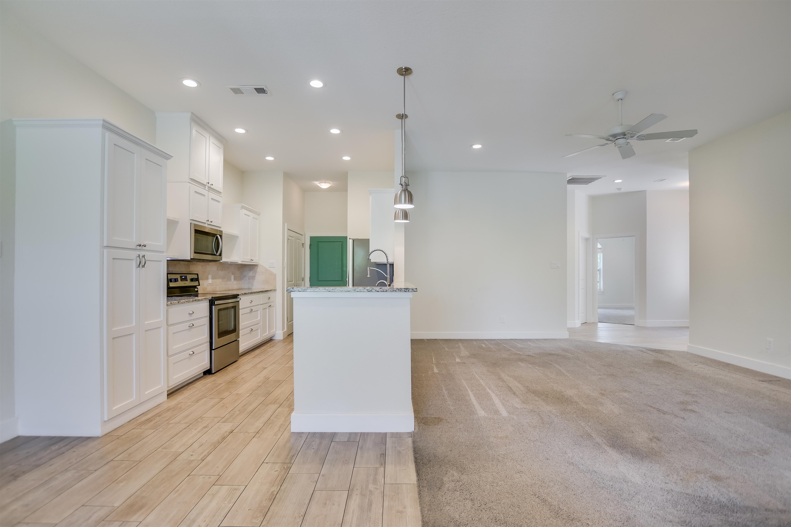 416 W Hi Cir Circle