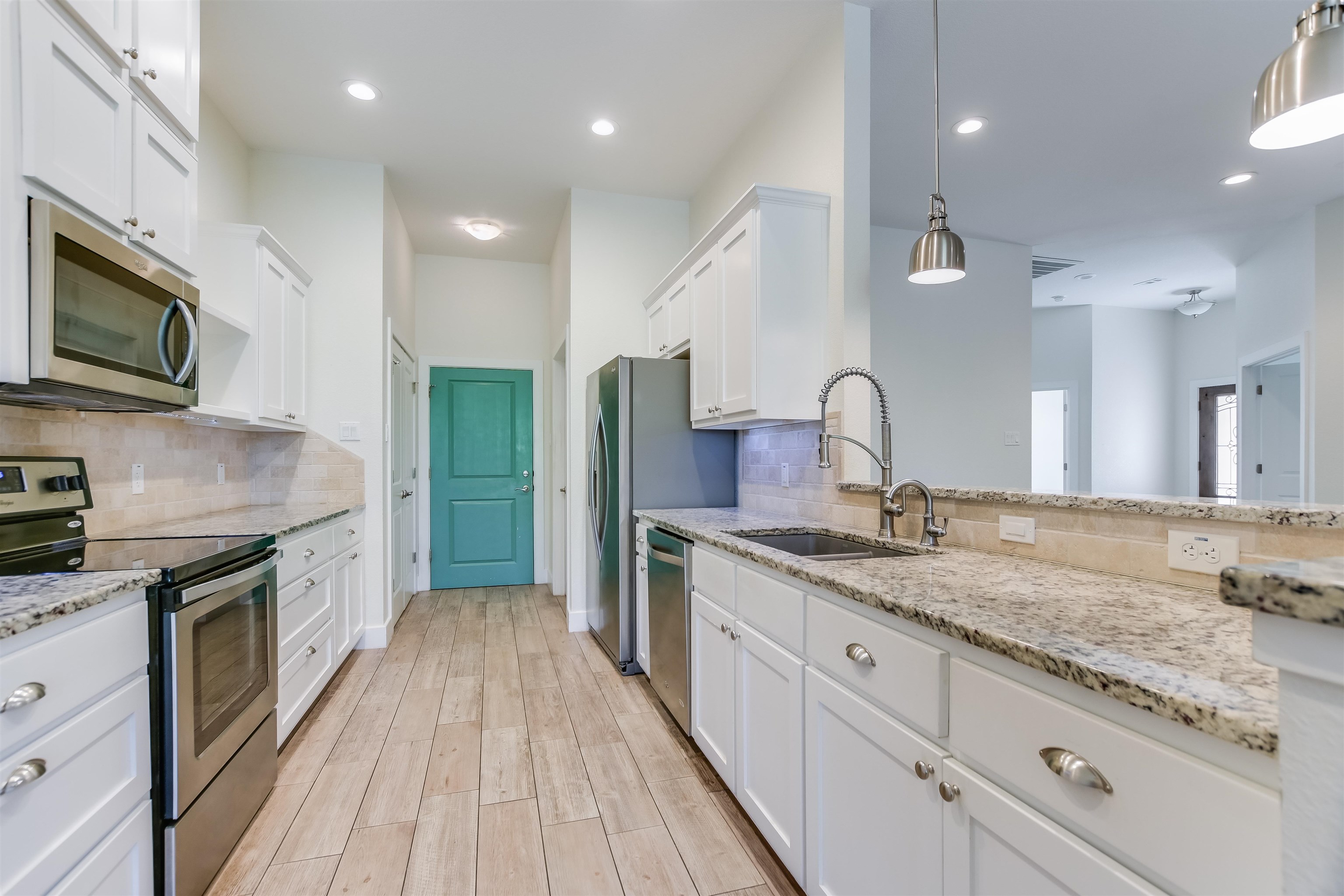 416 W Hi Cir Circle