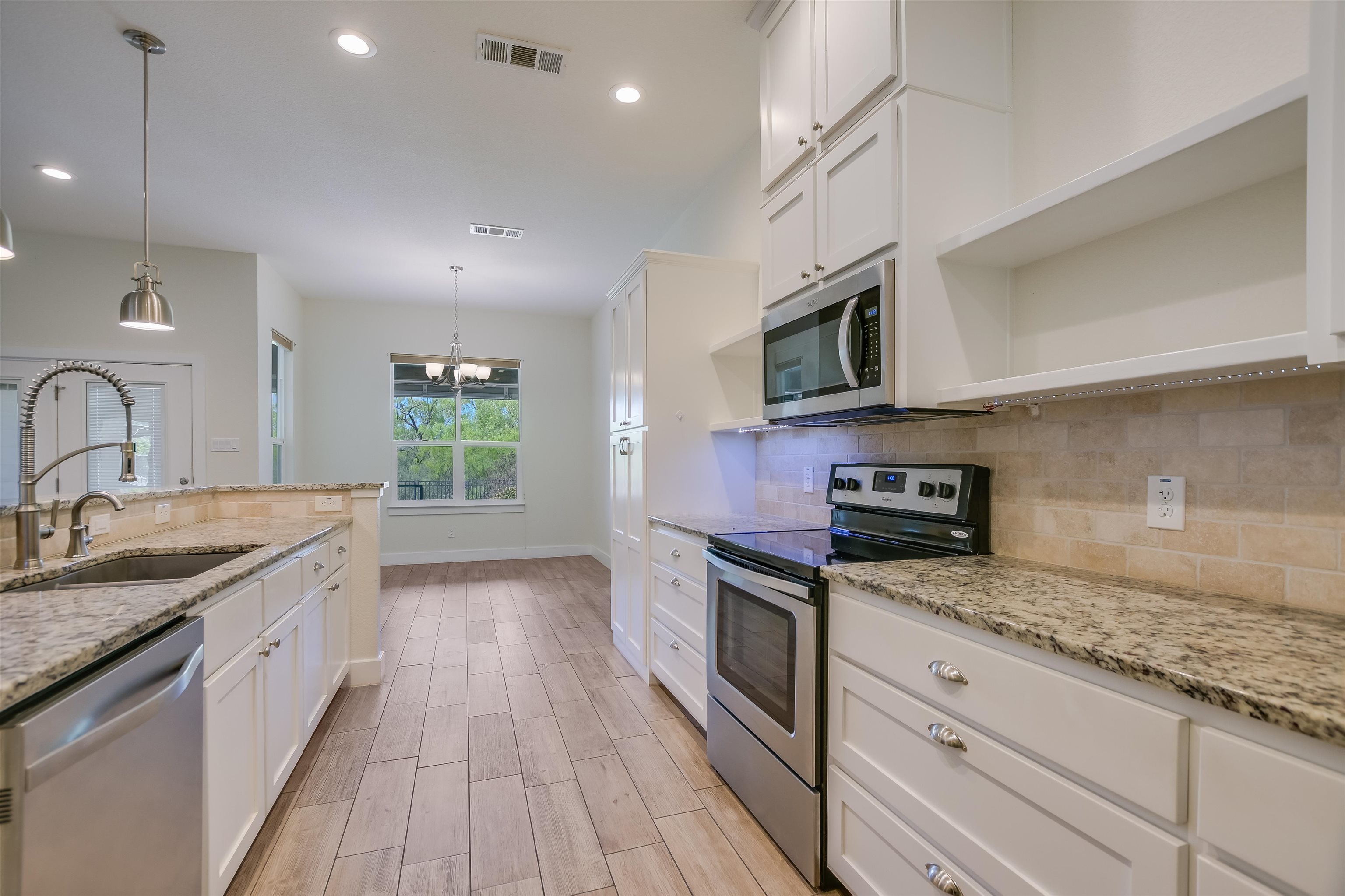 416 W Hi Cir Circle