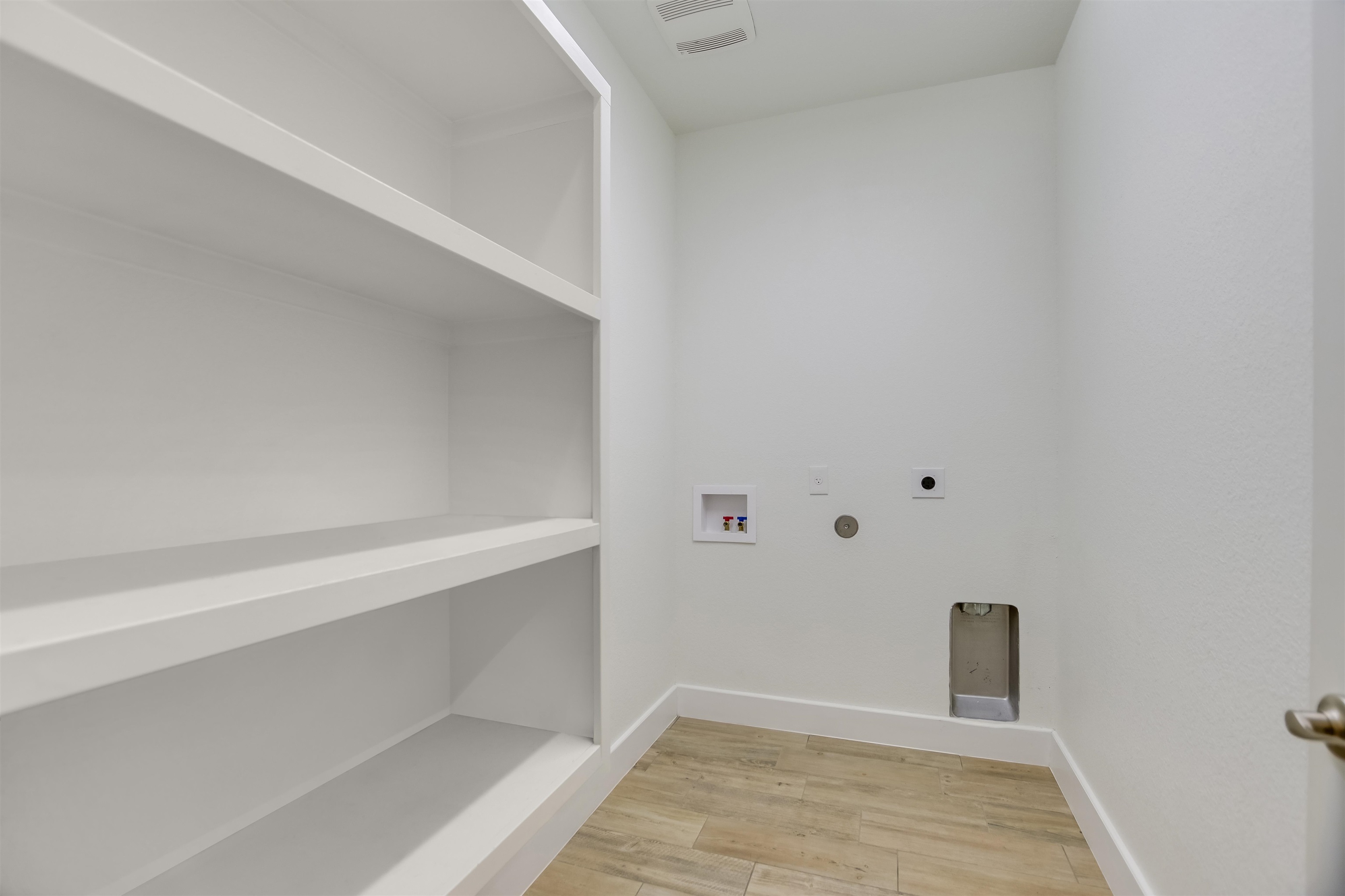 416 W Hi Cir Circle