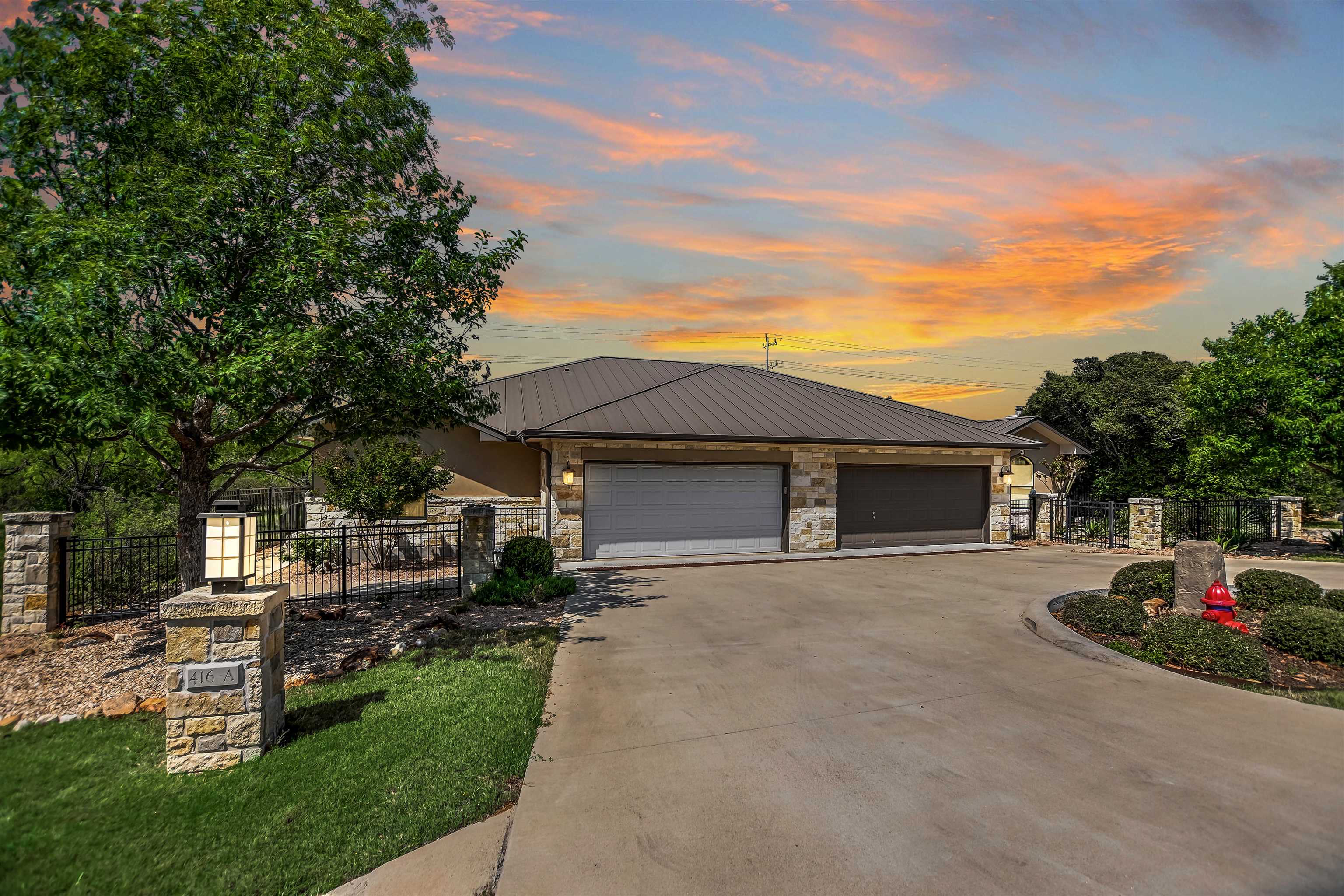 416 W Hi Cir Circle