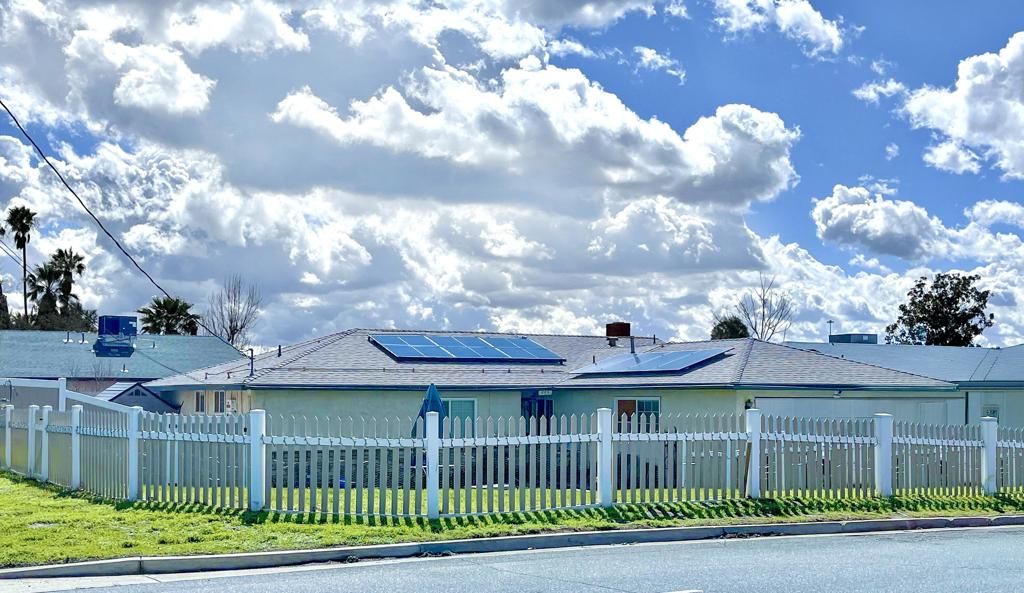 995 Elm Avenue