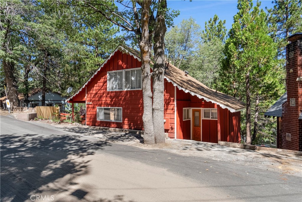 32806 Porcupine Lane