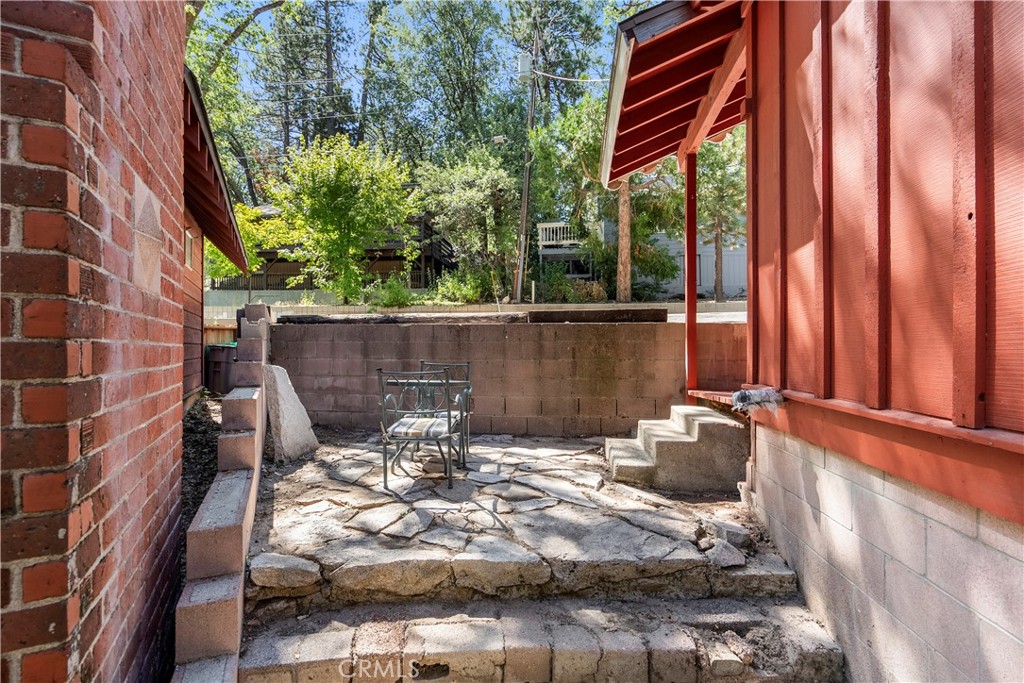 32806 Porcupine Lane