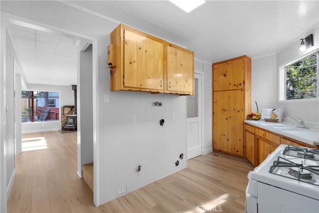 32806 Porcupine Lane