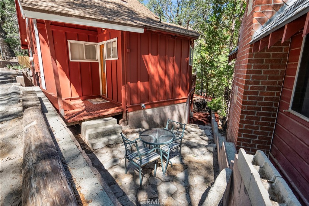 32806 Porcupine Lane