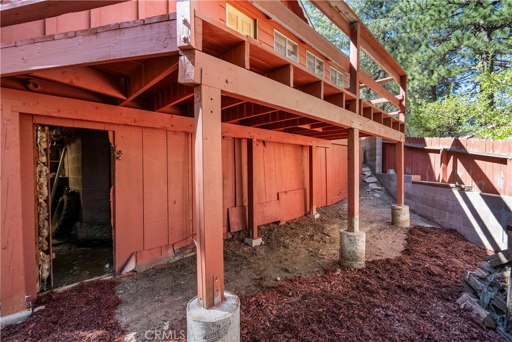 32806 Porcupine Lane